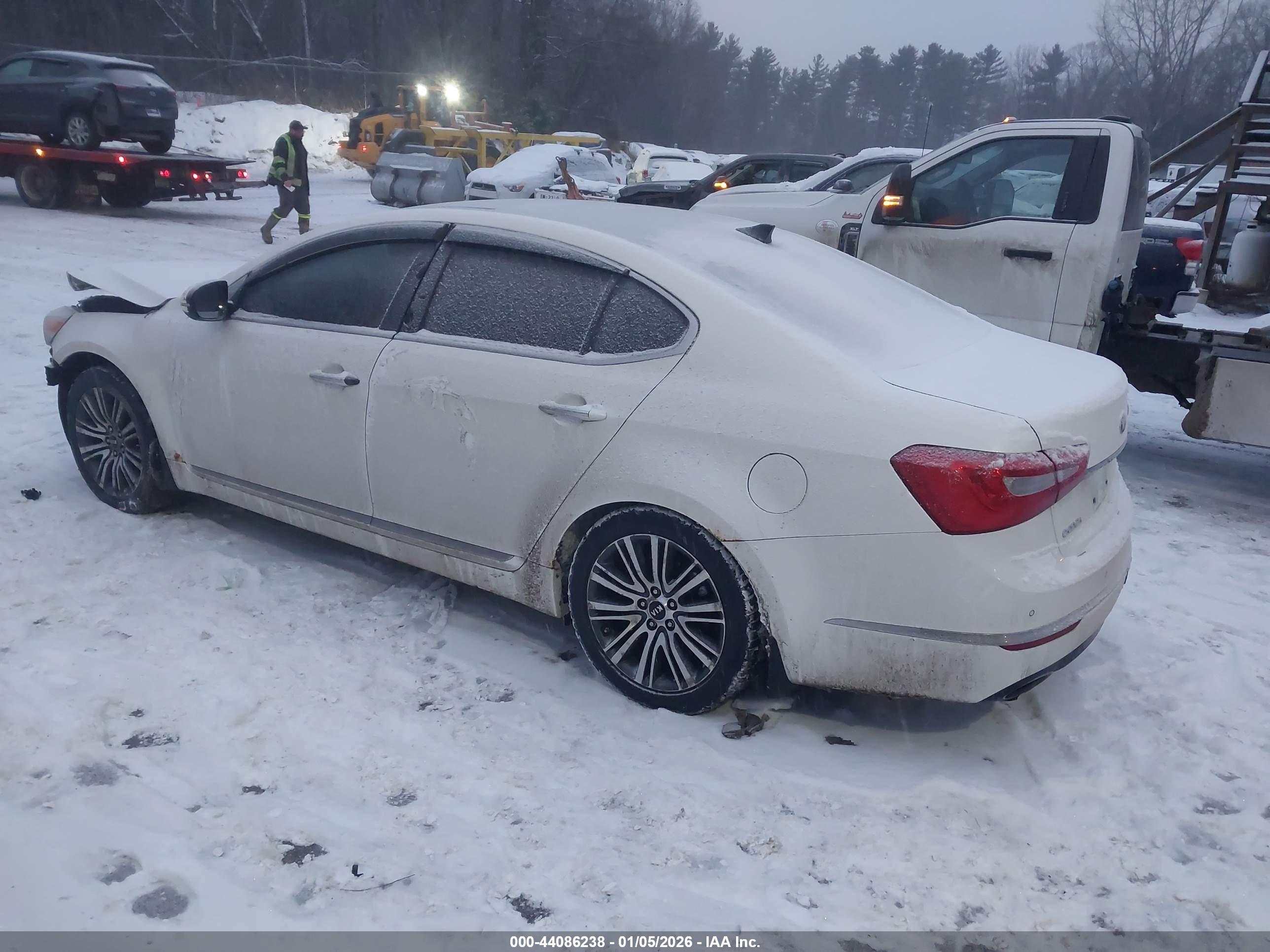 KIA CADENZA image 3
