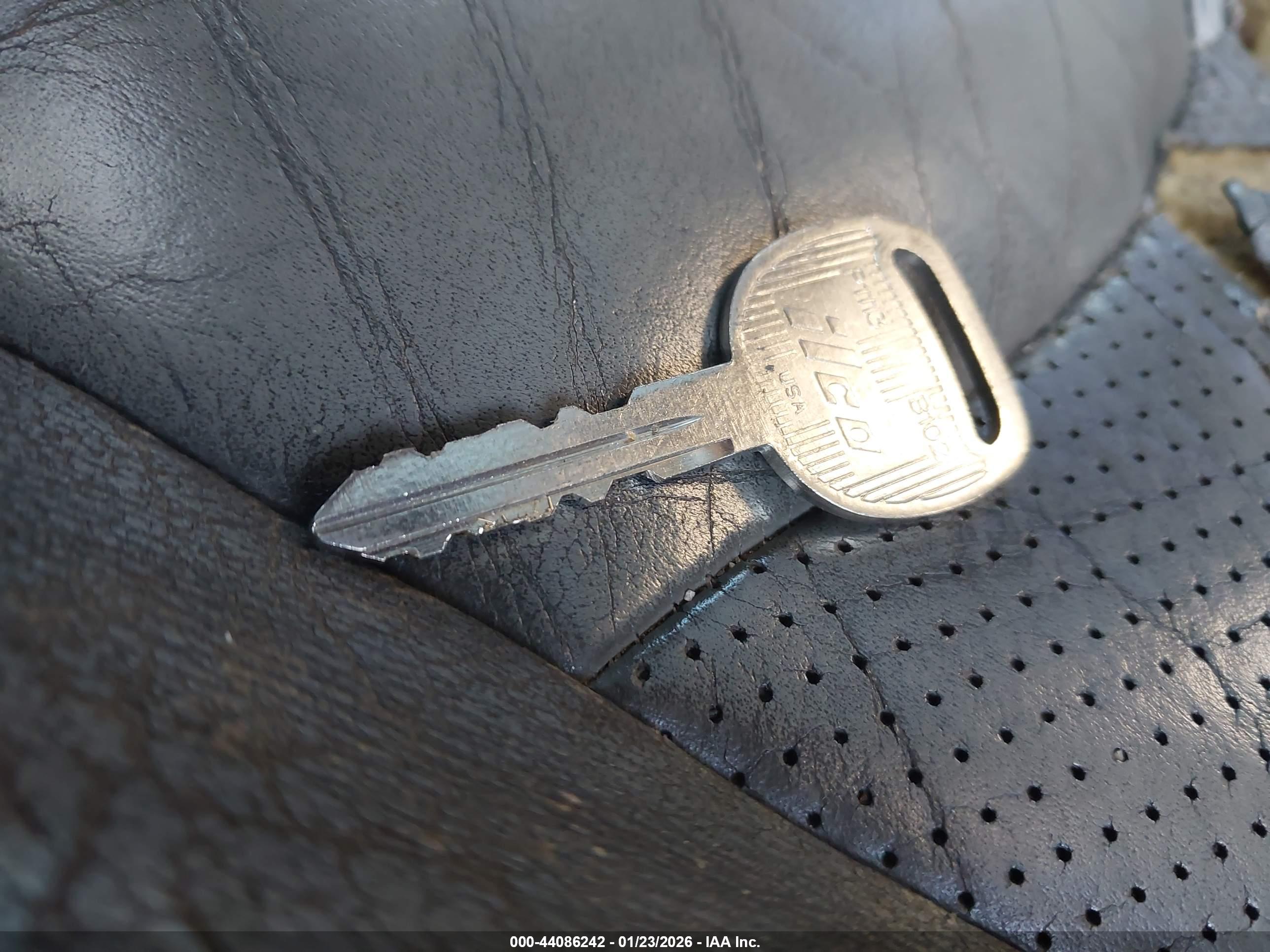 CADILLAC ESCALADE image 11