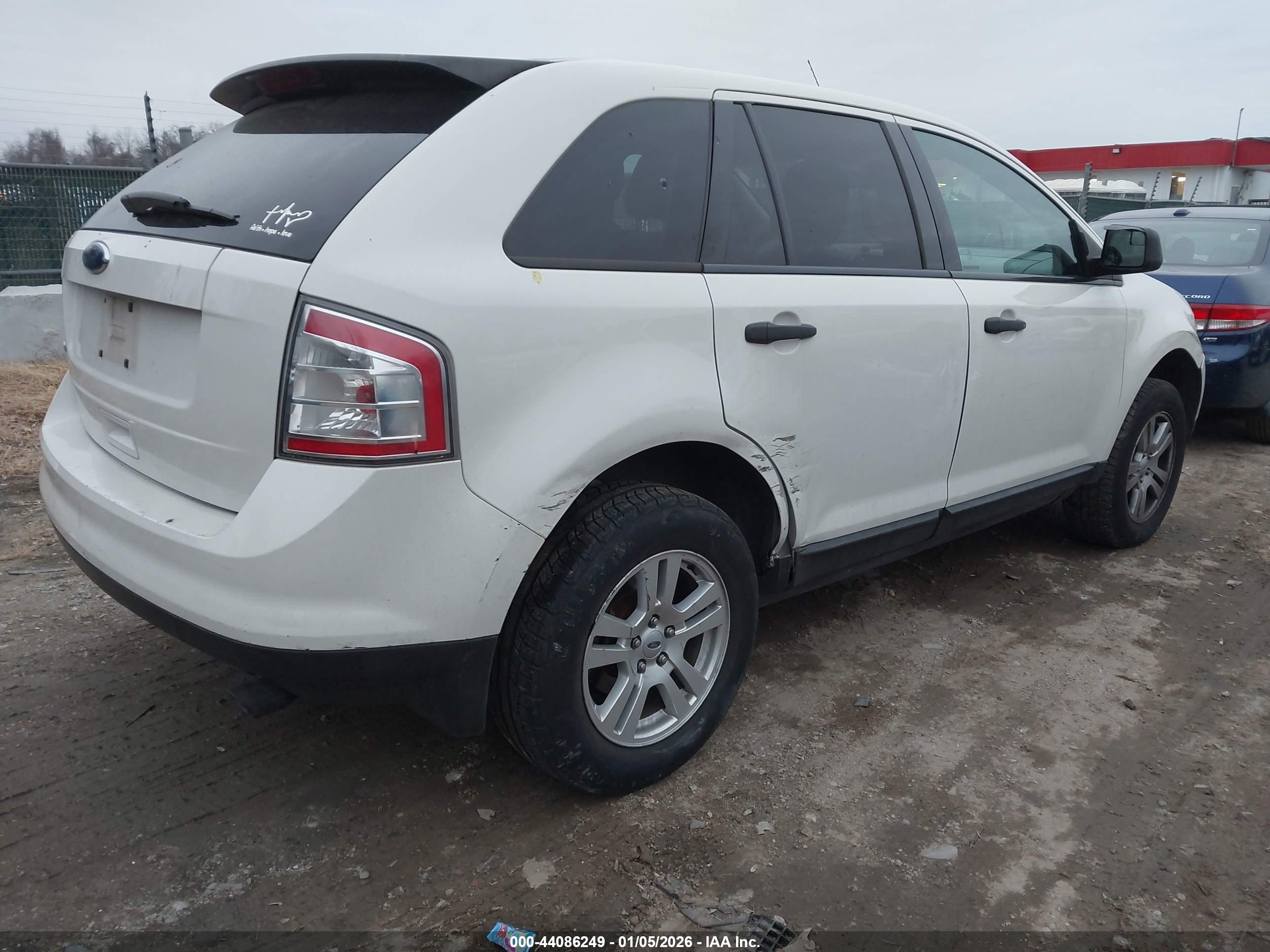 FORD EDGE image 4