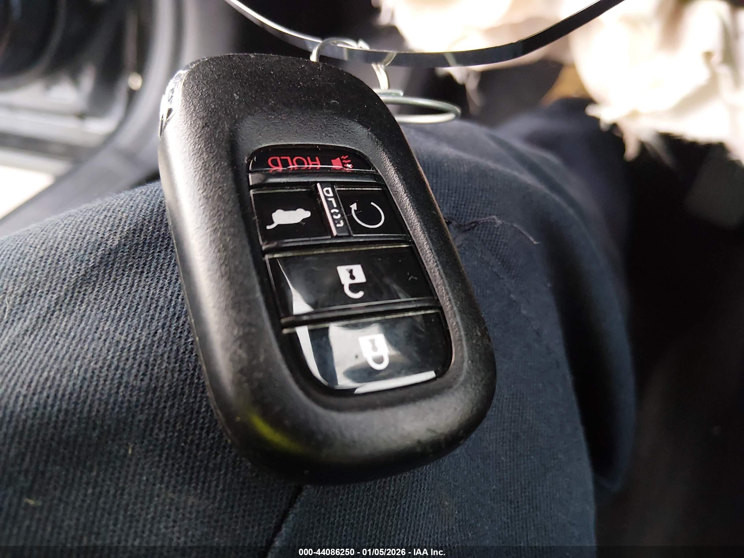 HONDA CR-V image 11
