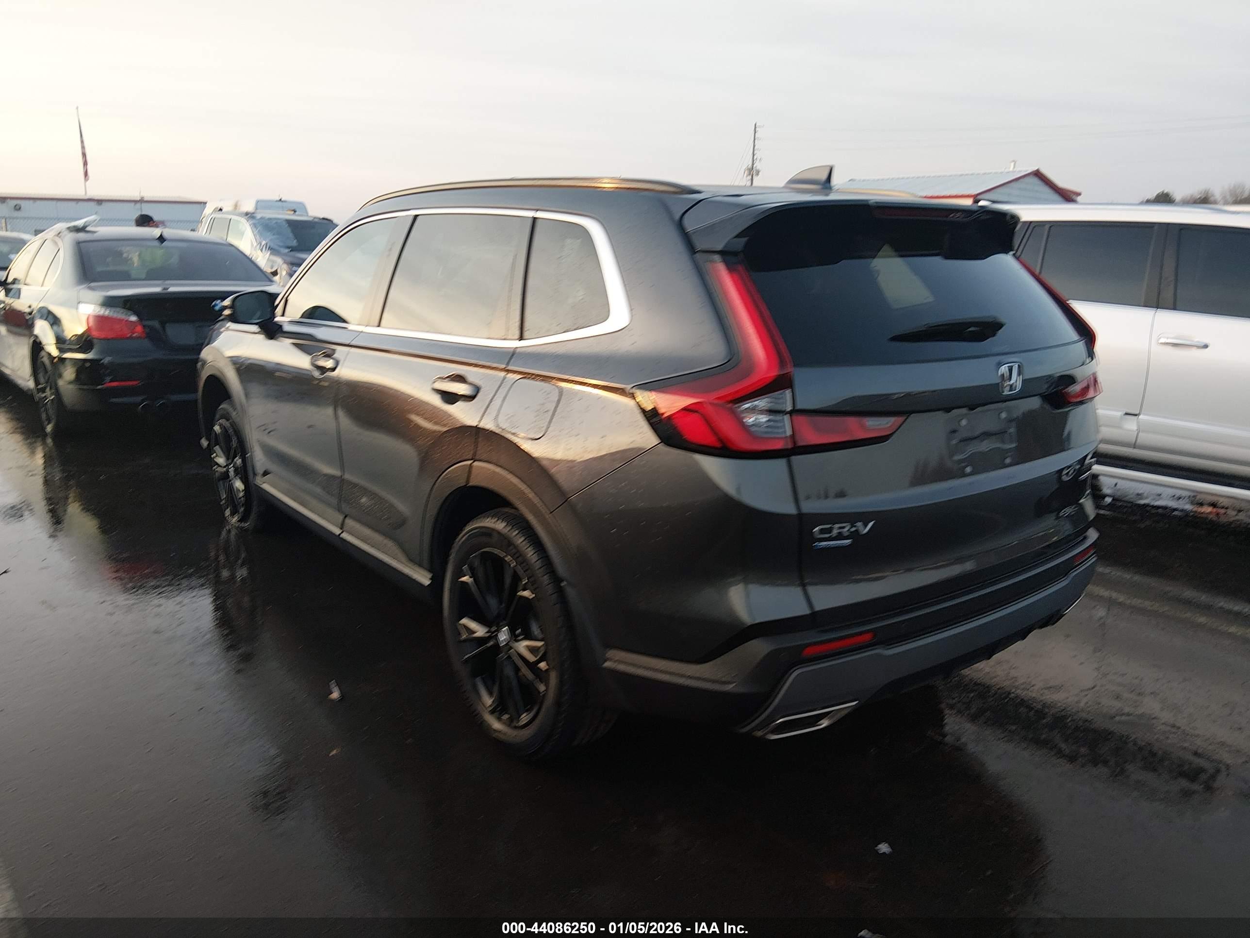 HONDA CR-V image 3