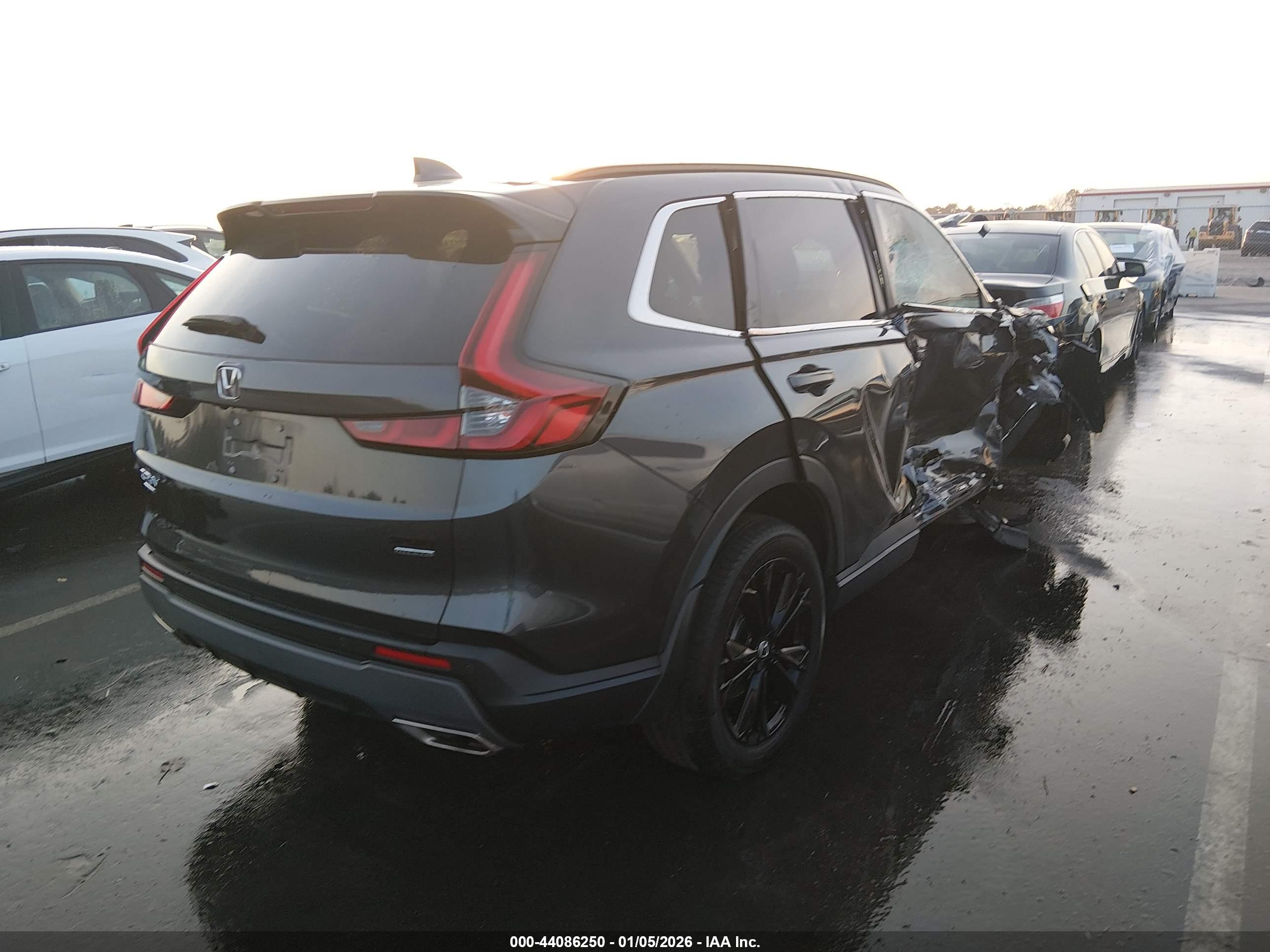 HONDA CR-V image 4