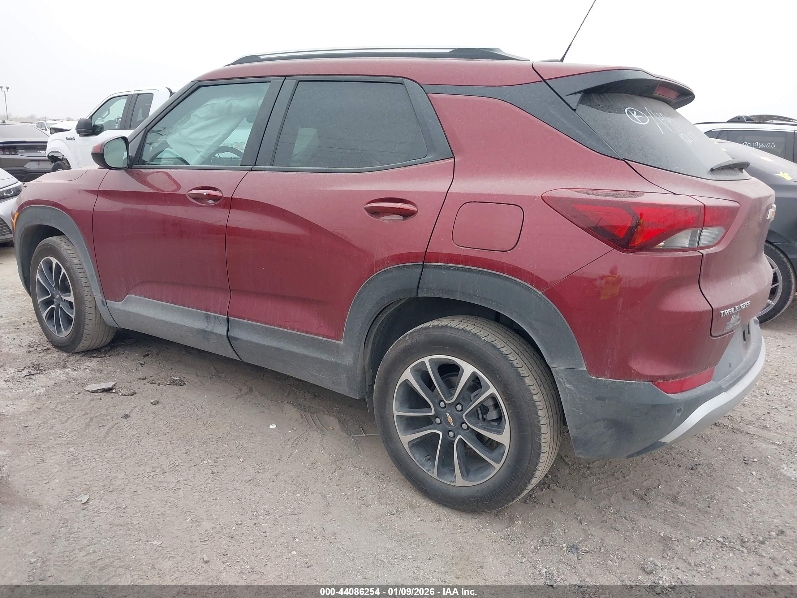CHEVROLET TRAILBLAZER image 3