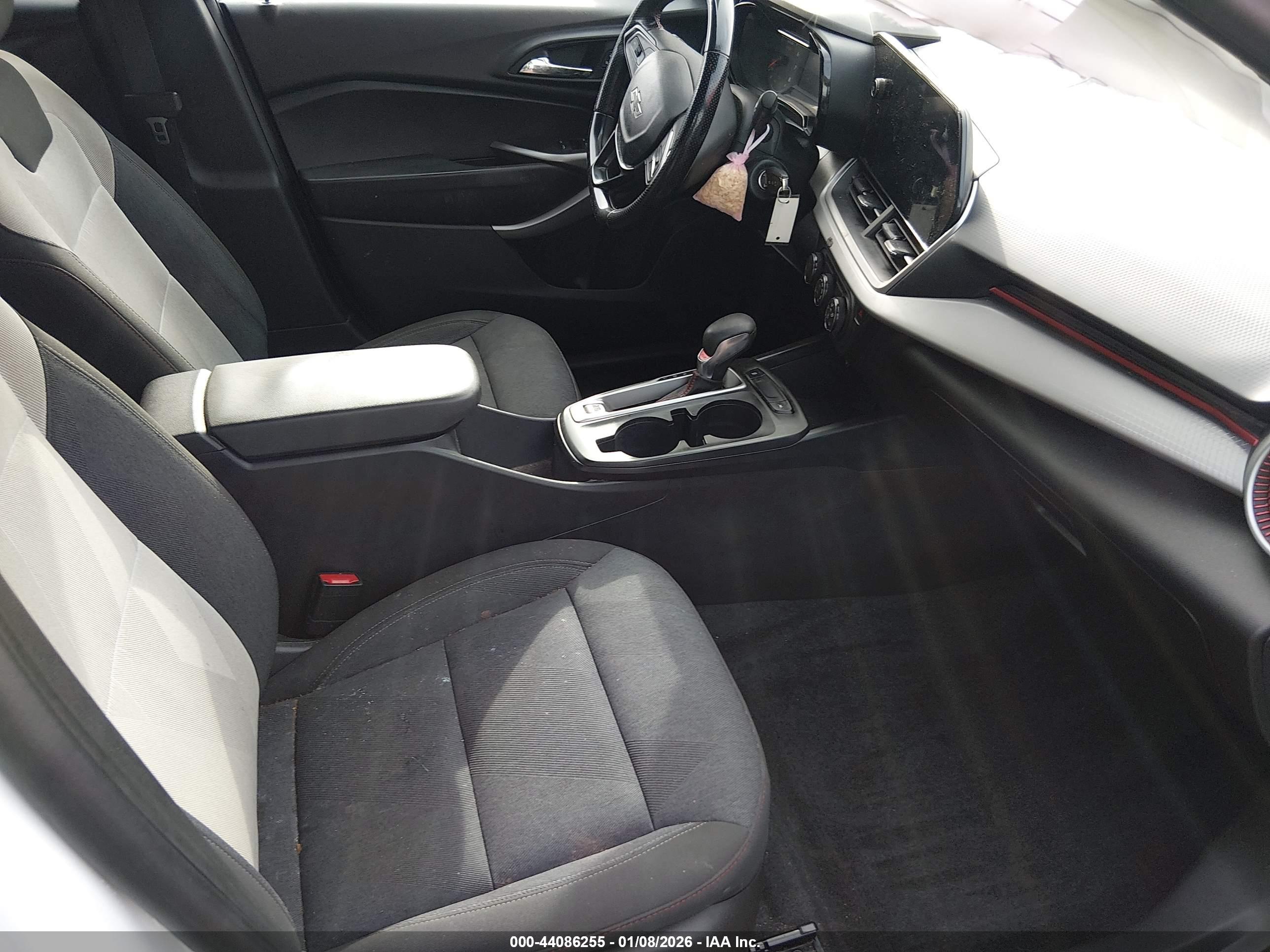 CHEVROLET TRAX image 5