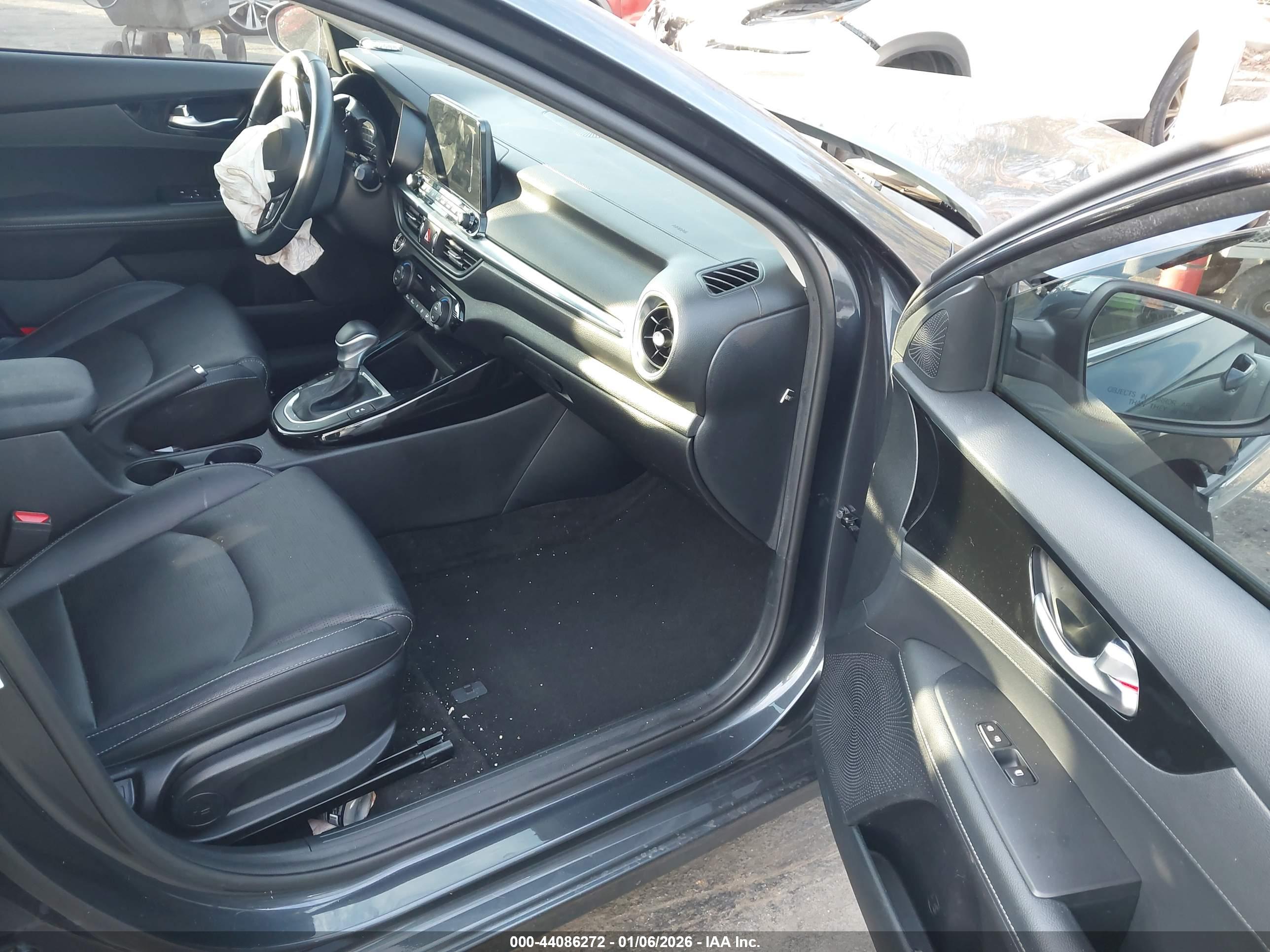 KIA FORTE image 5