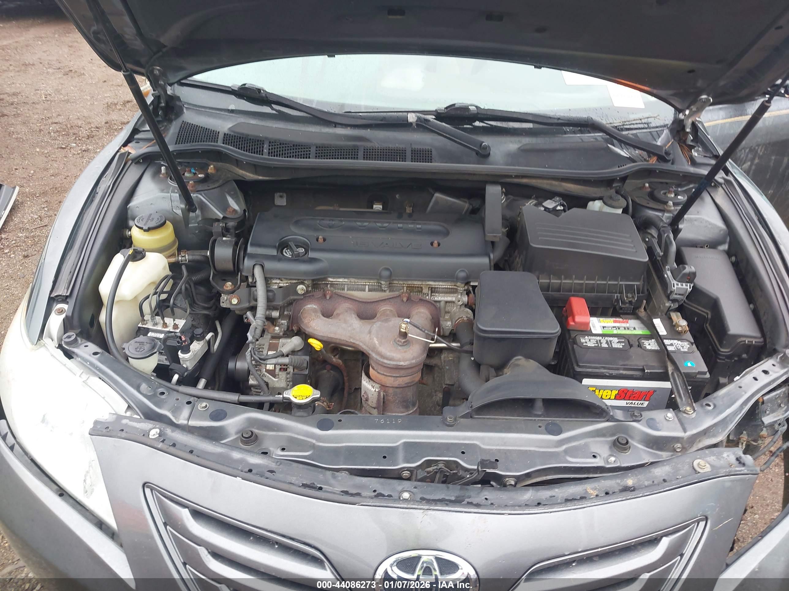 TOYOTA CAMRY image 10