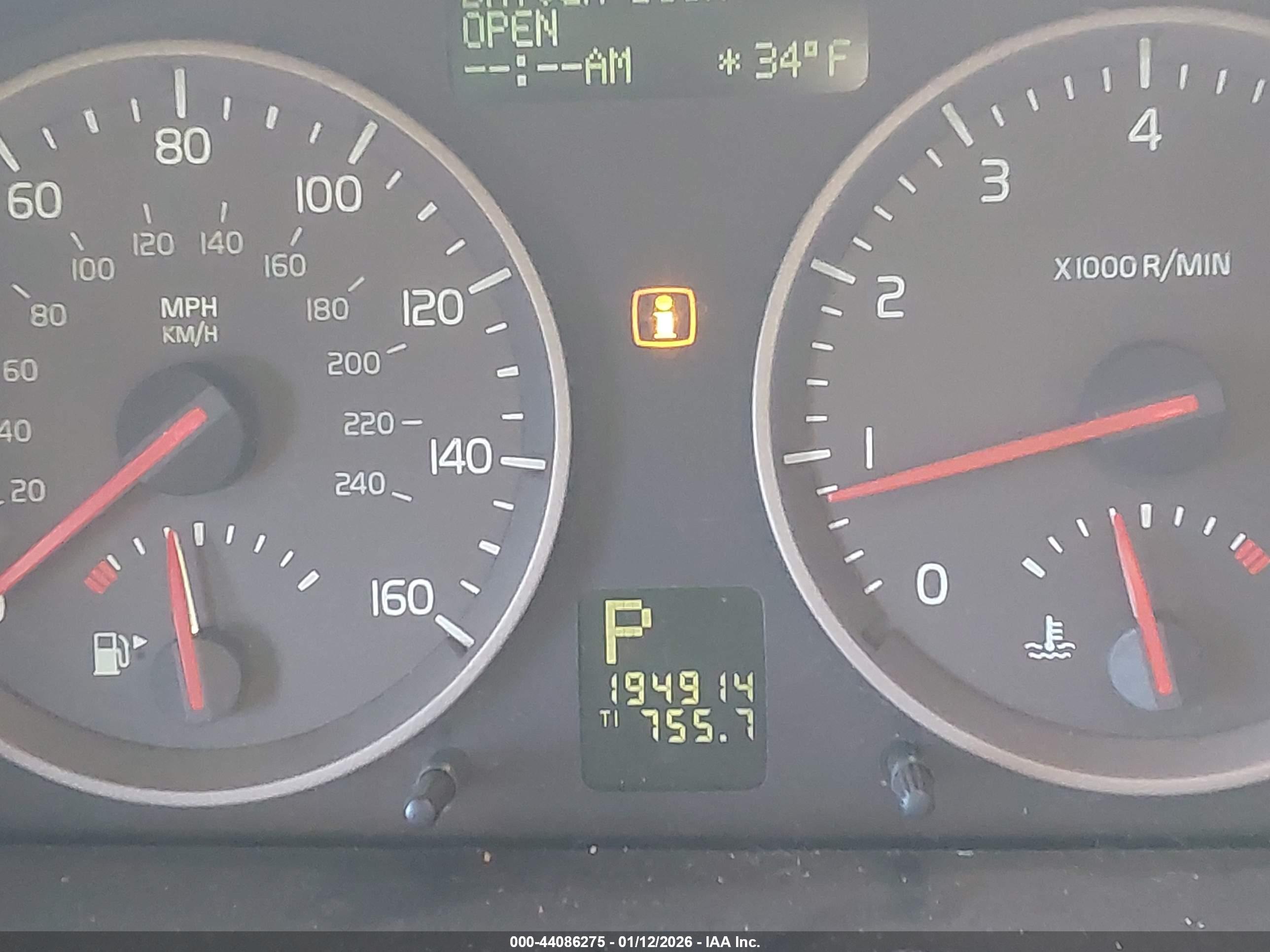 VOLVO V50 image 7
