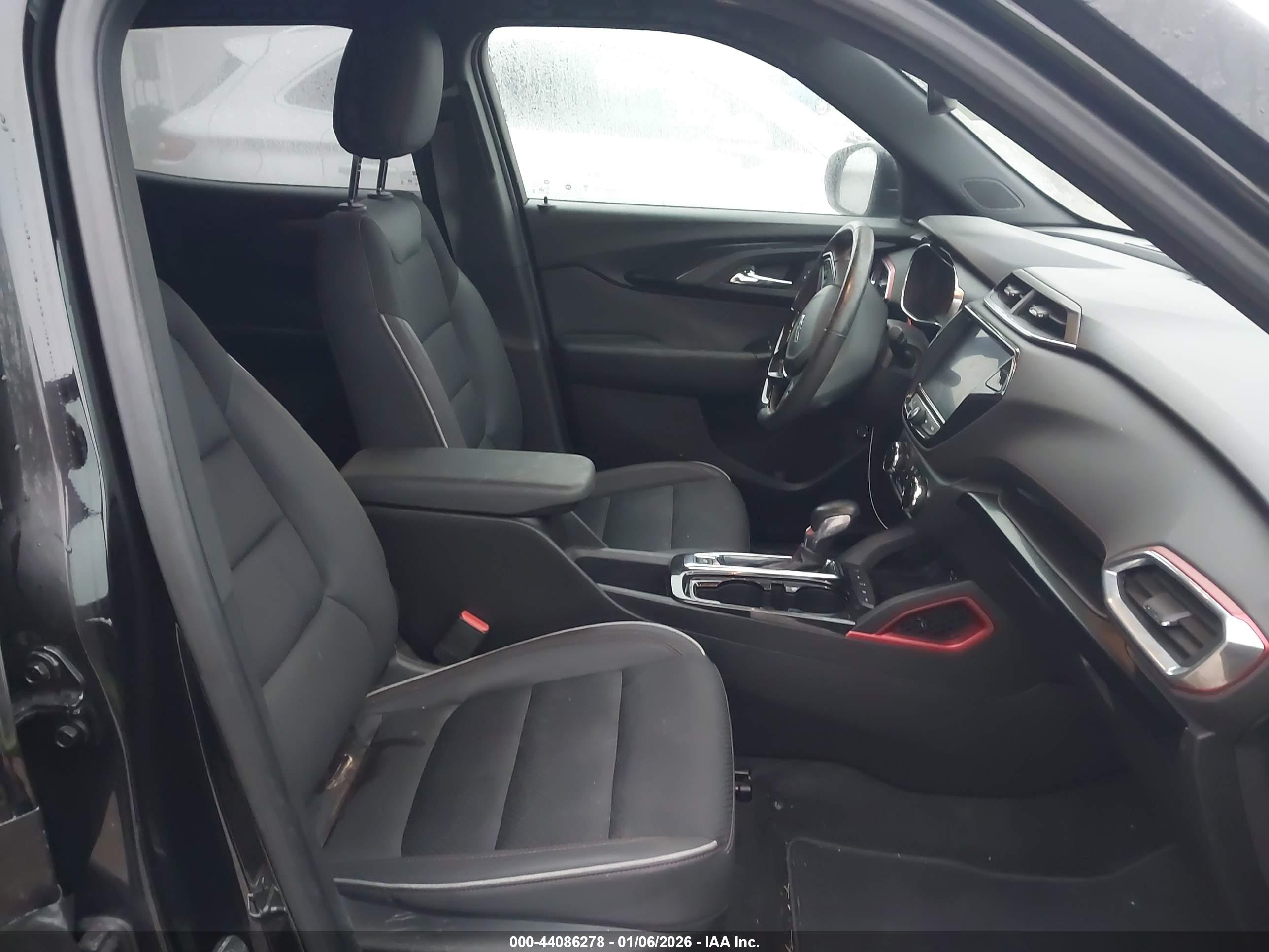 CHEVROLET TRAILBLAZER image 5