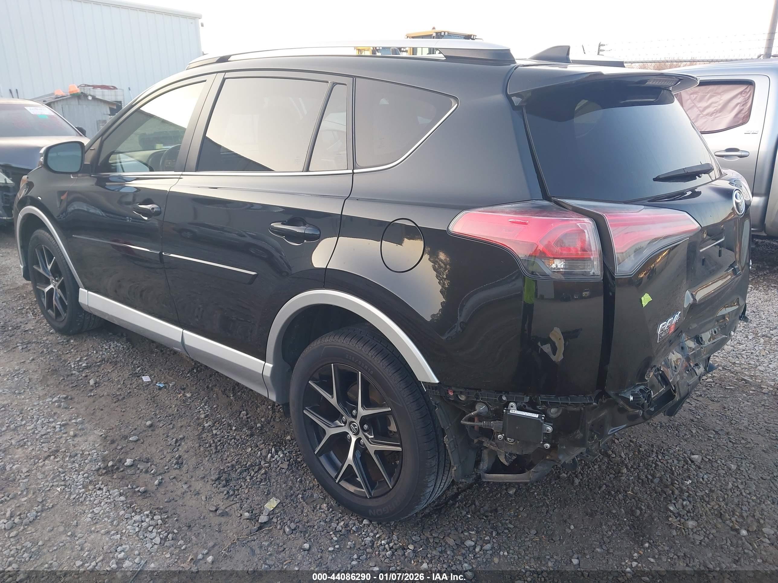 TOYOTA RAV4 image 3