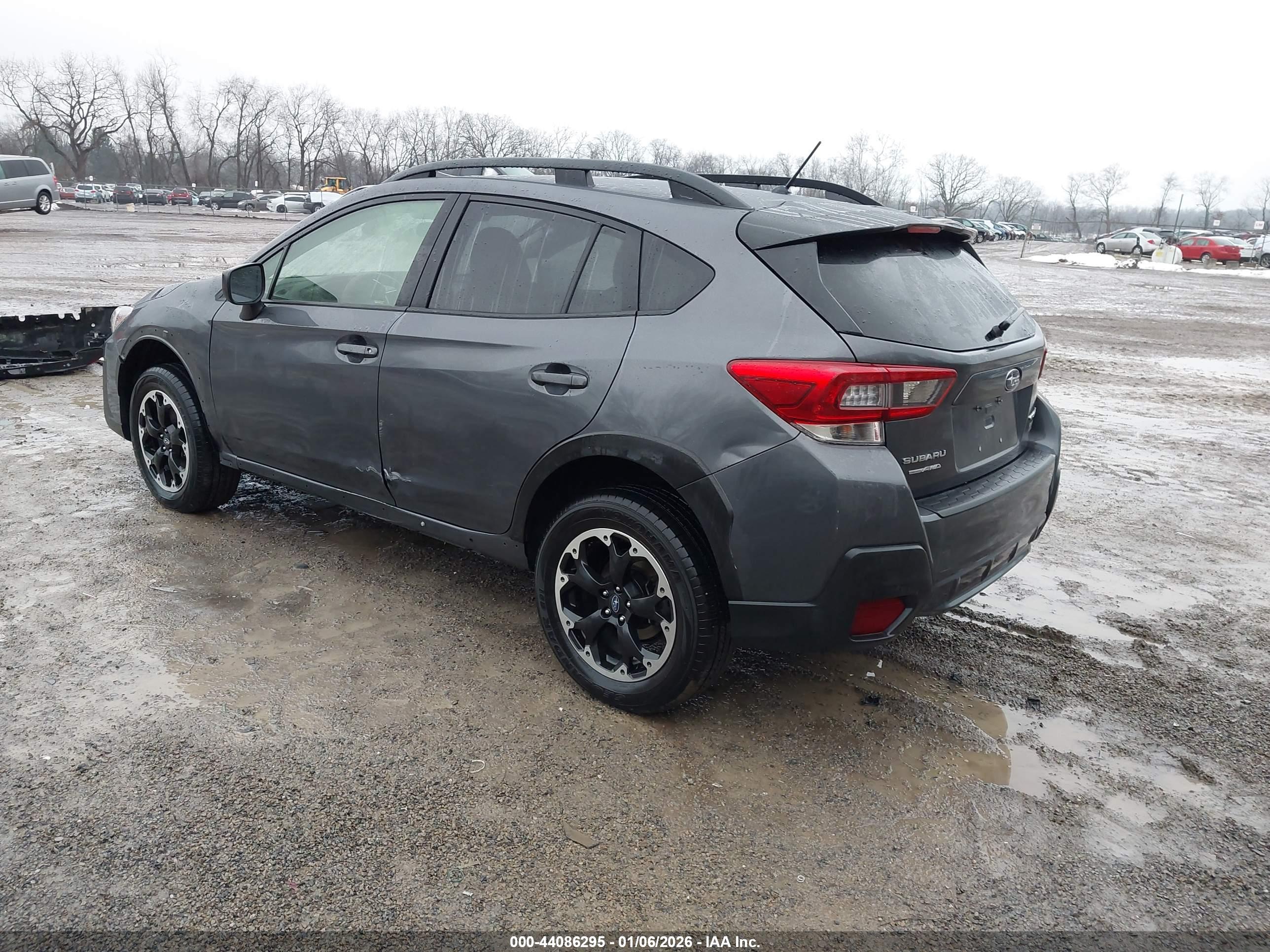 SUBARU CROSSTREK image 3