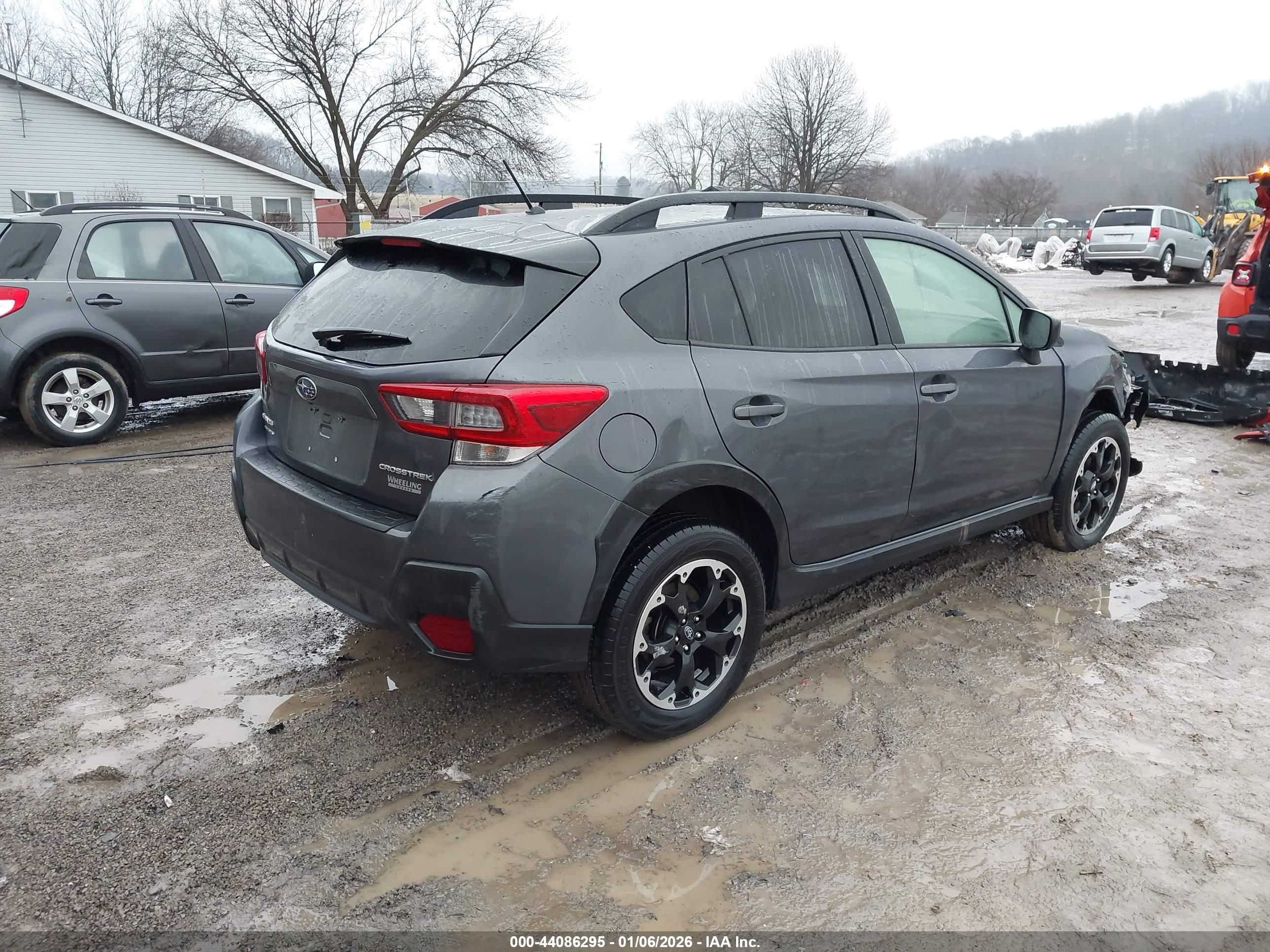 SUBARU CROSSTREK image 4