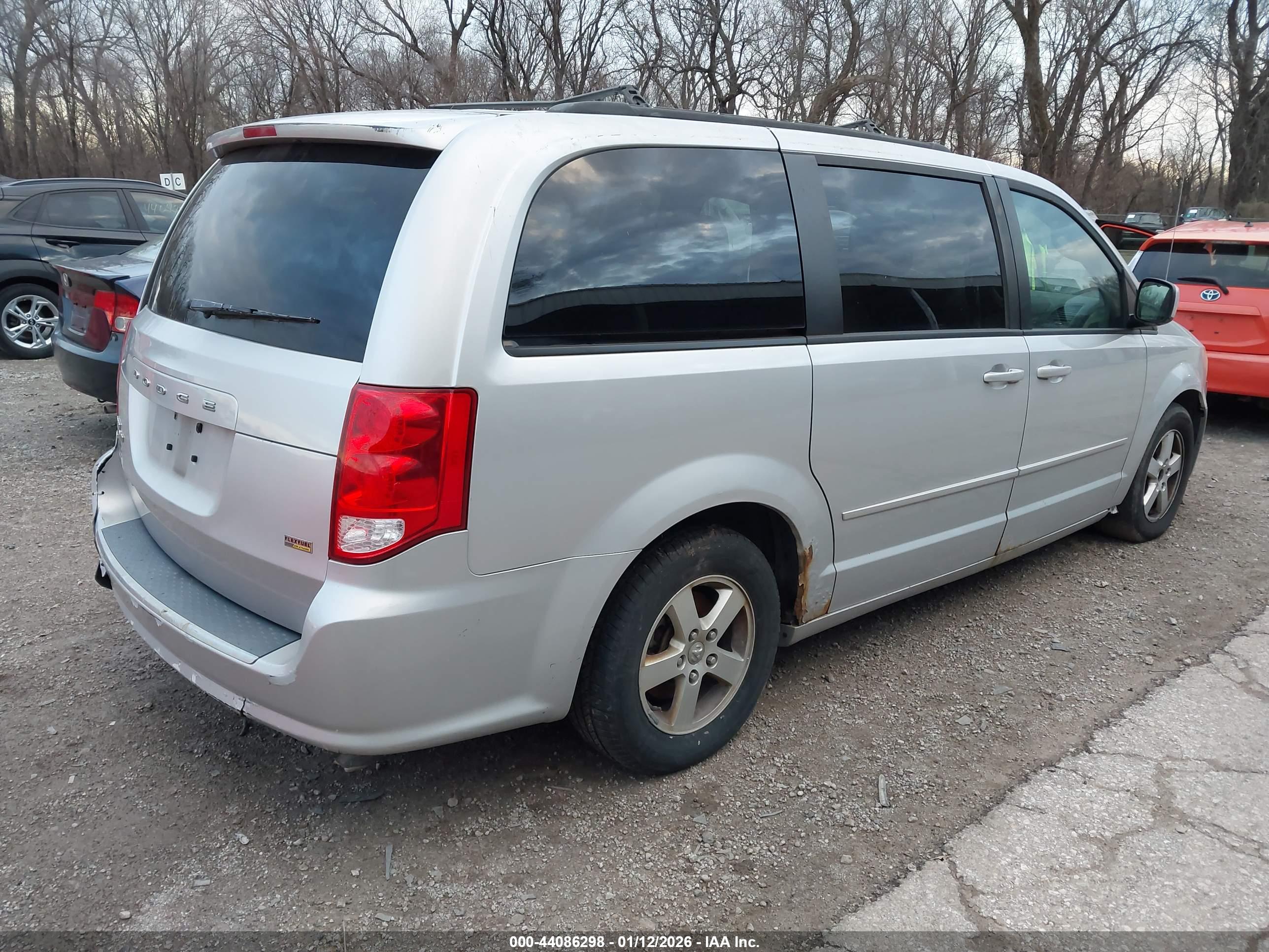 DODGE GRAND image 4