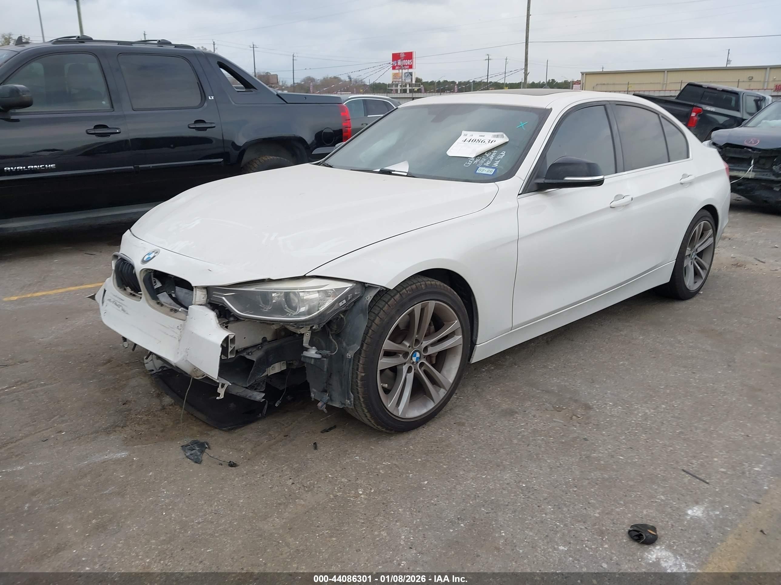 BMW 335I image 2