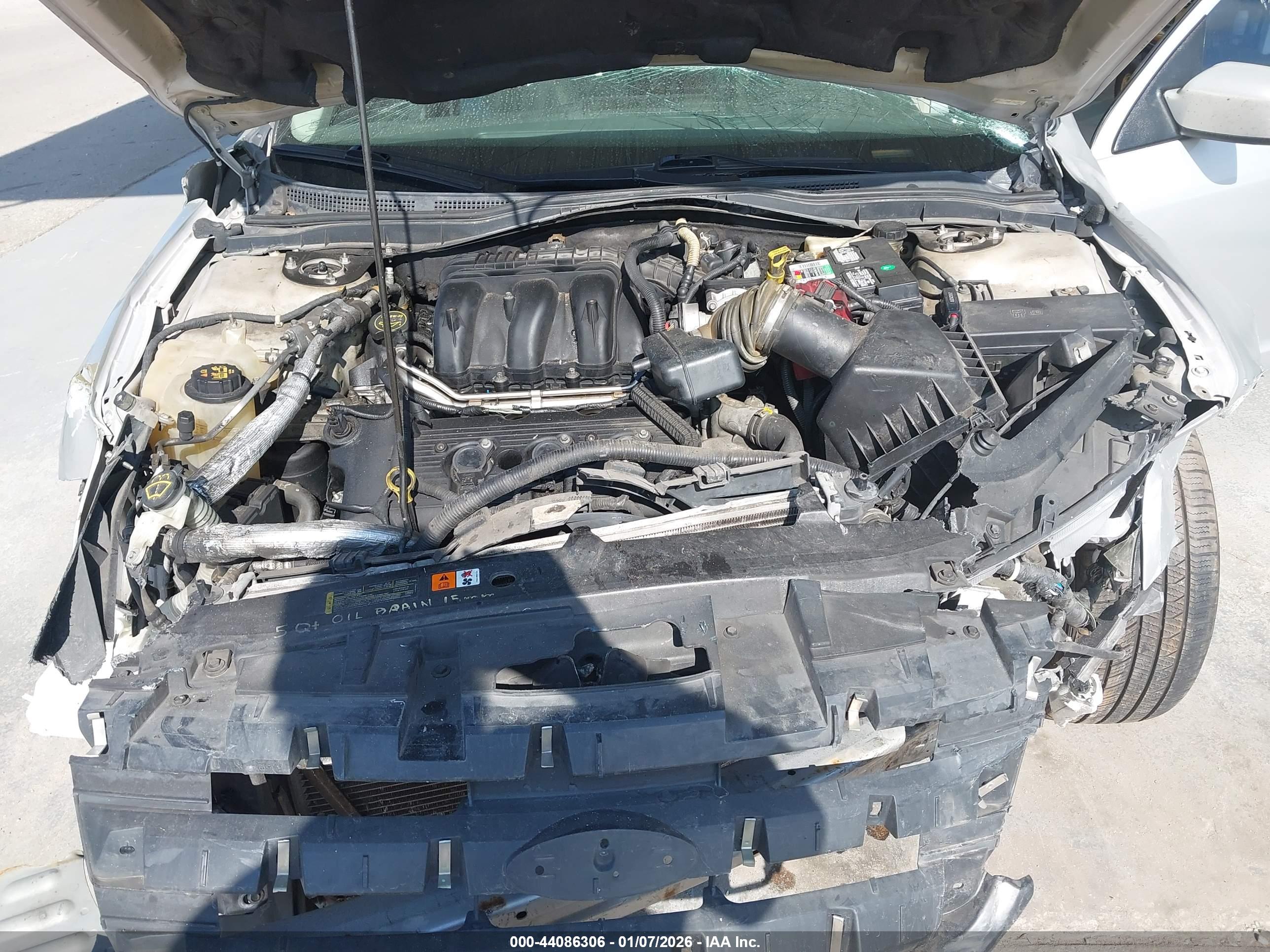 FORD FUSION image 10