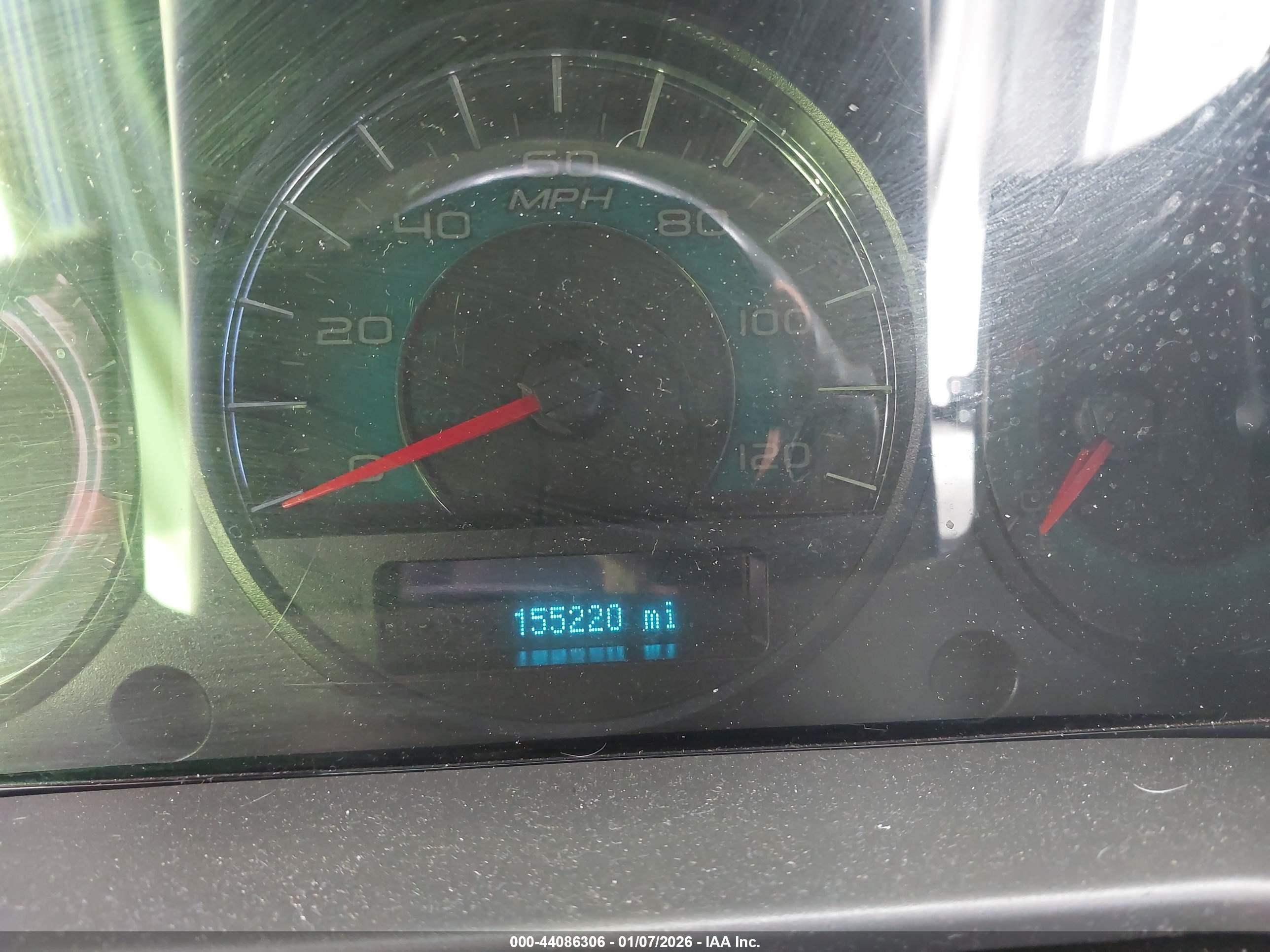 FORD FUSION image 7