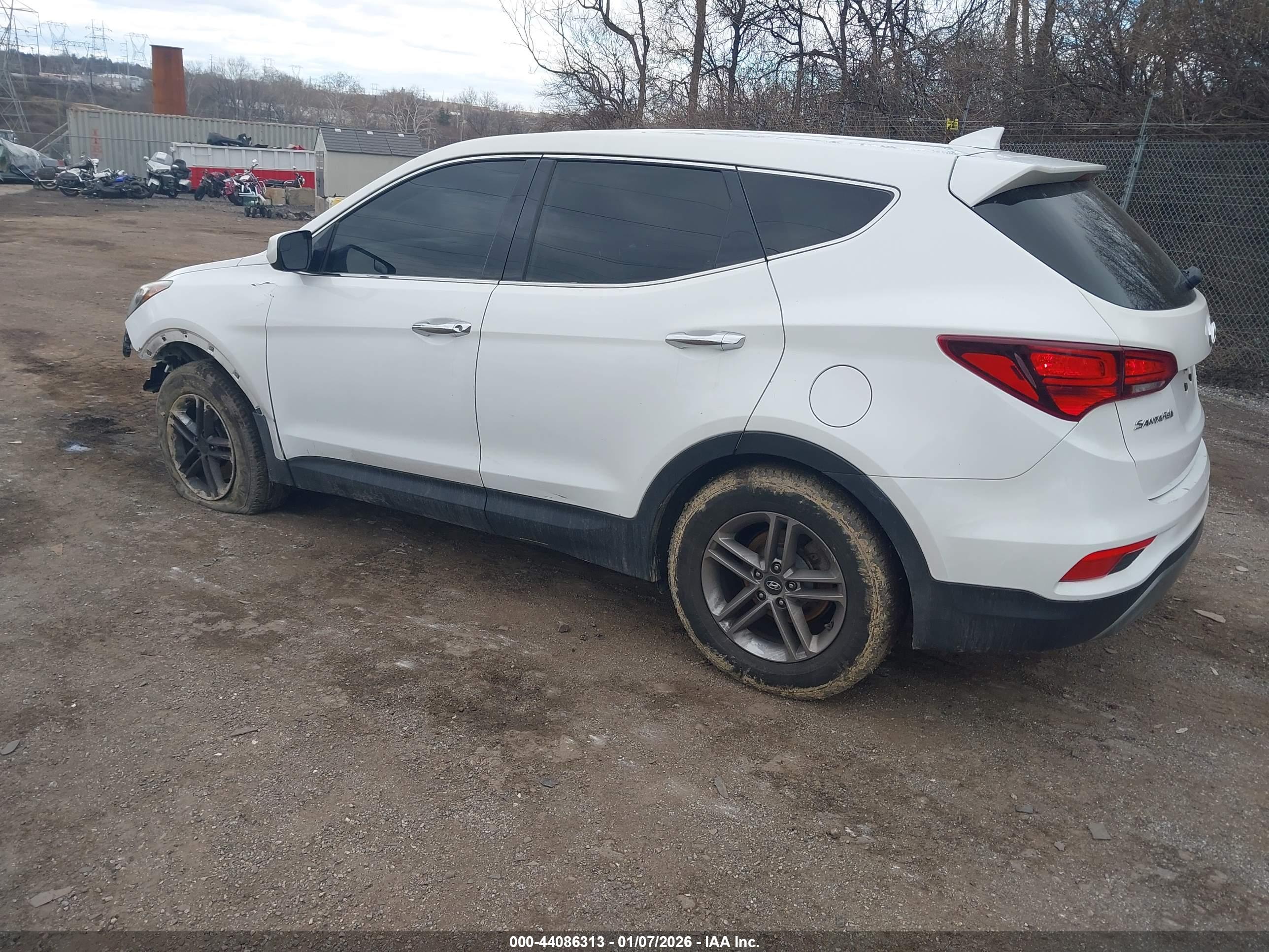 HYUNDAI SANTA image 3