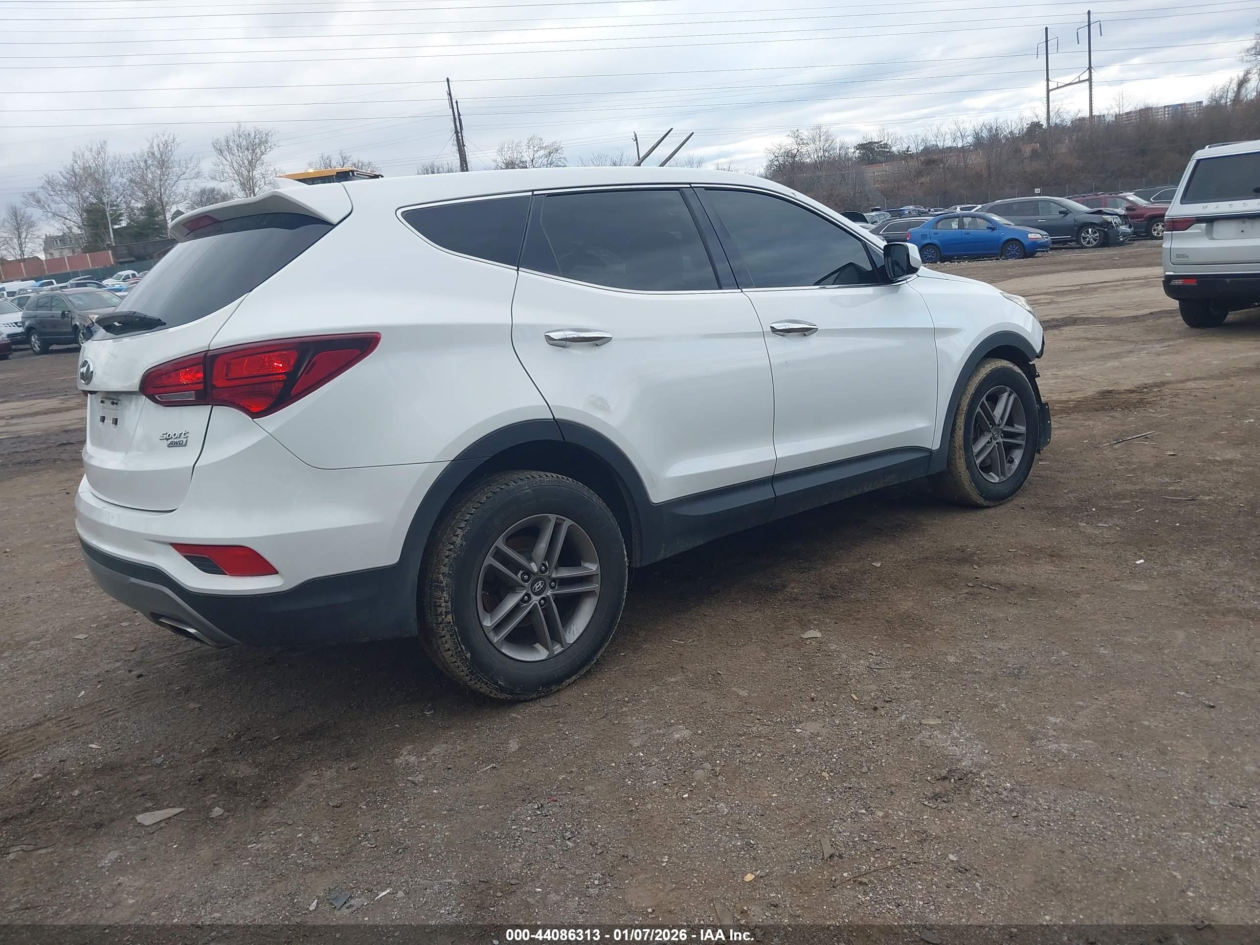 HYUNDAI SANTA image 4
