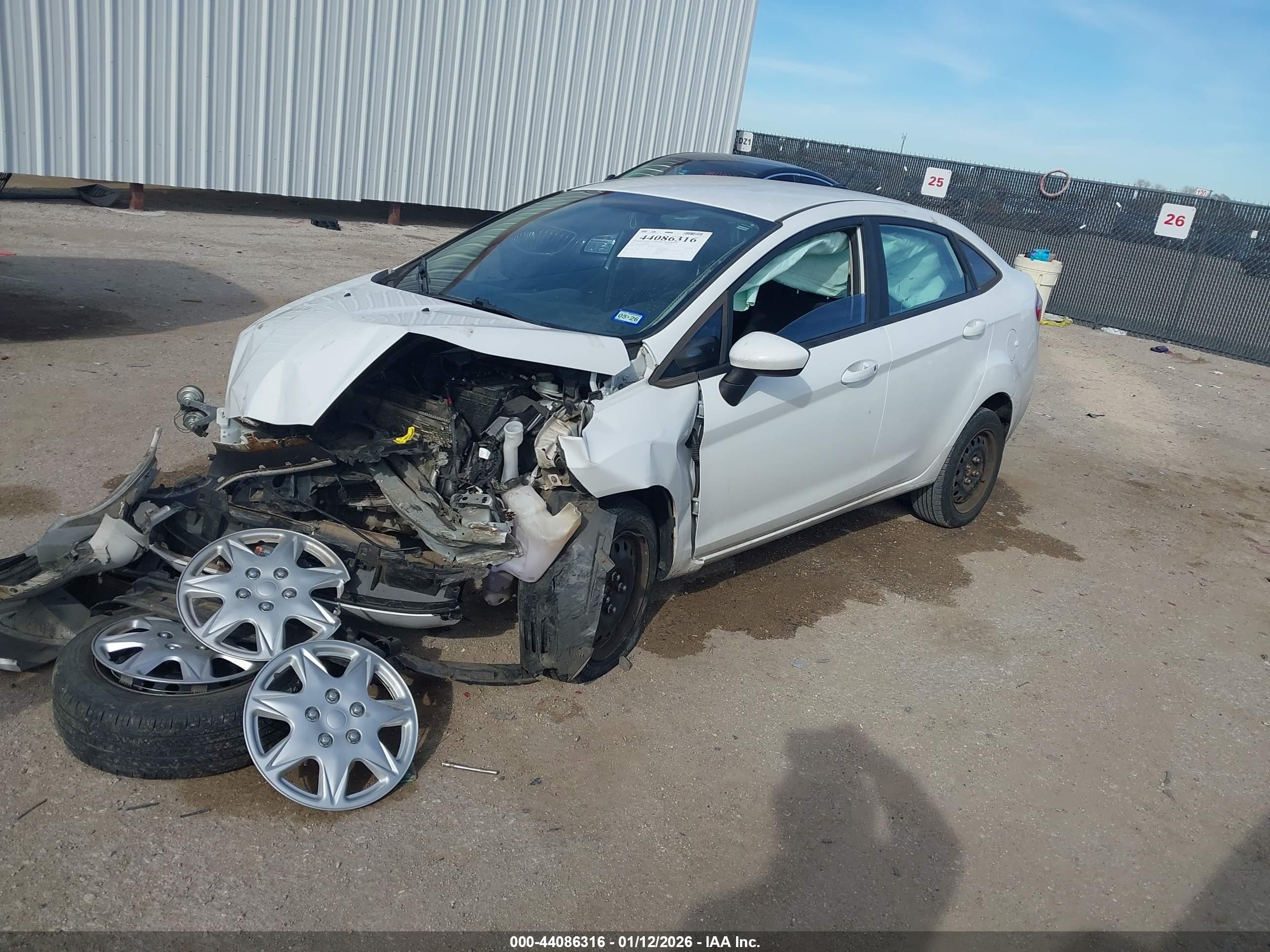 FORD FIESTA image 2
