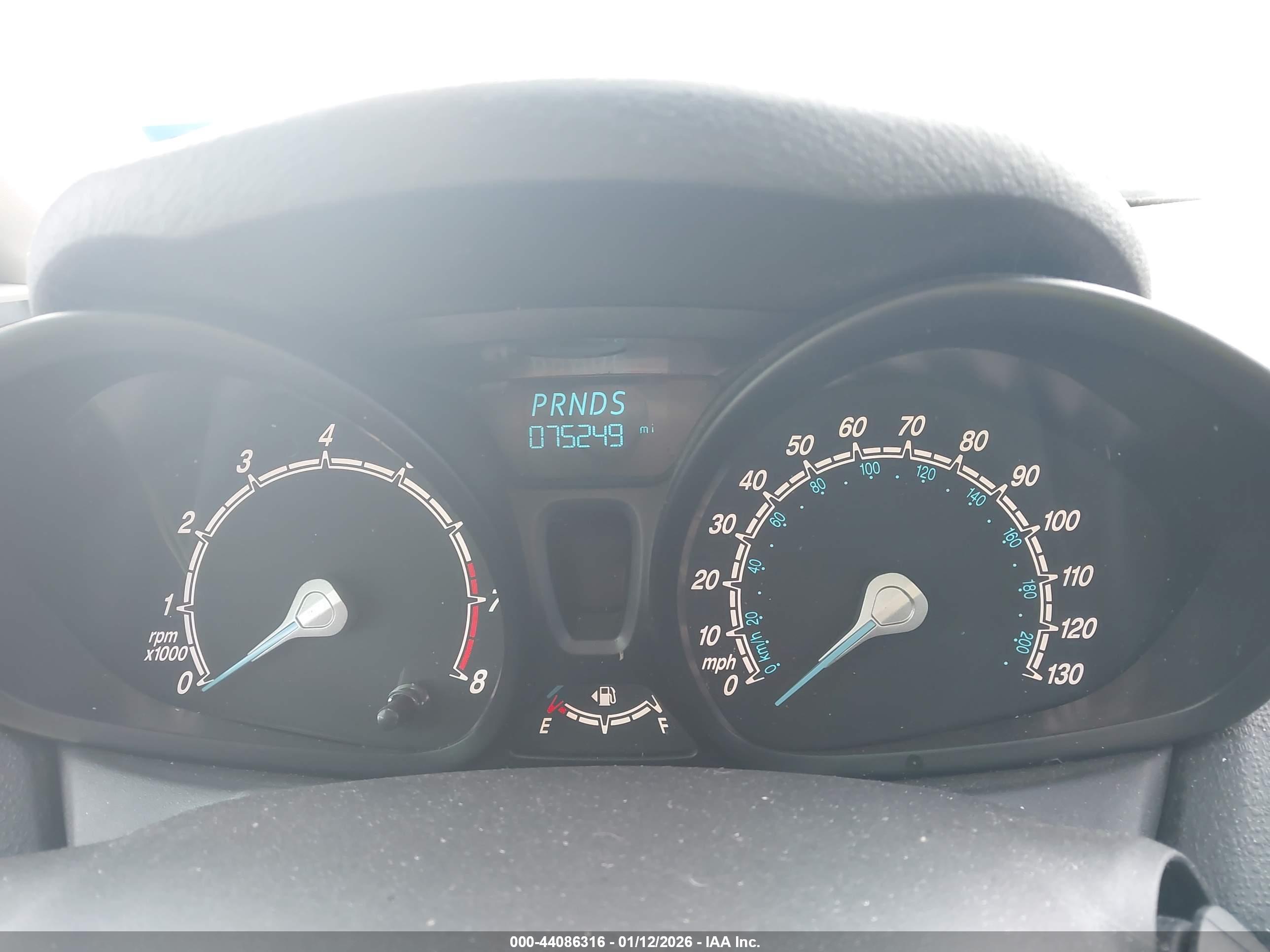 FORD FIESTA image 7