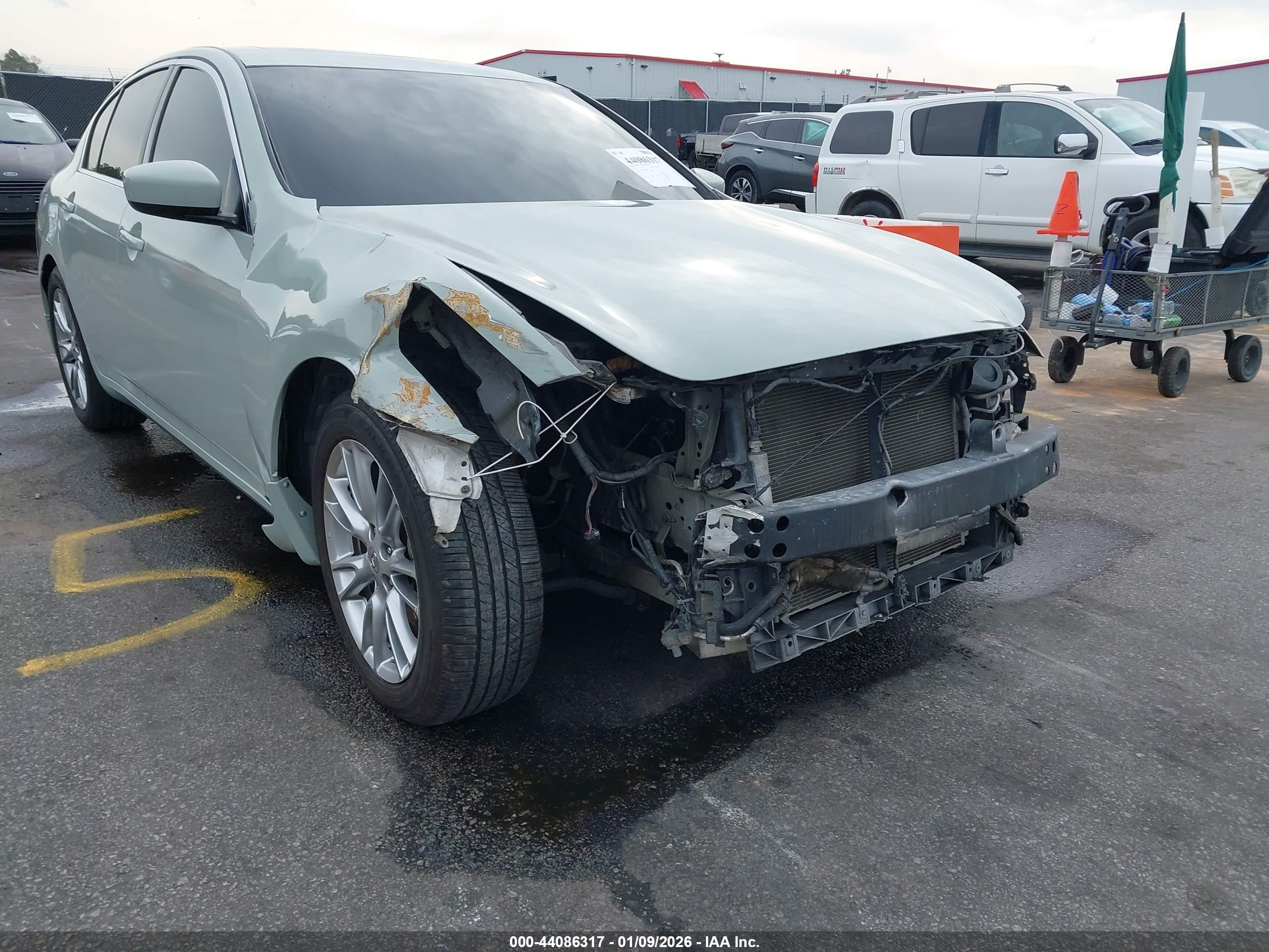 INFINITI G37 image 6