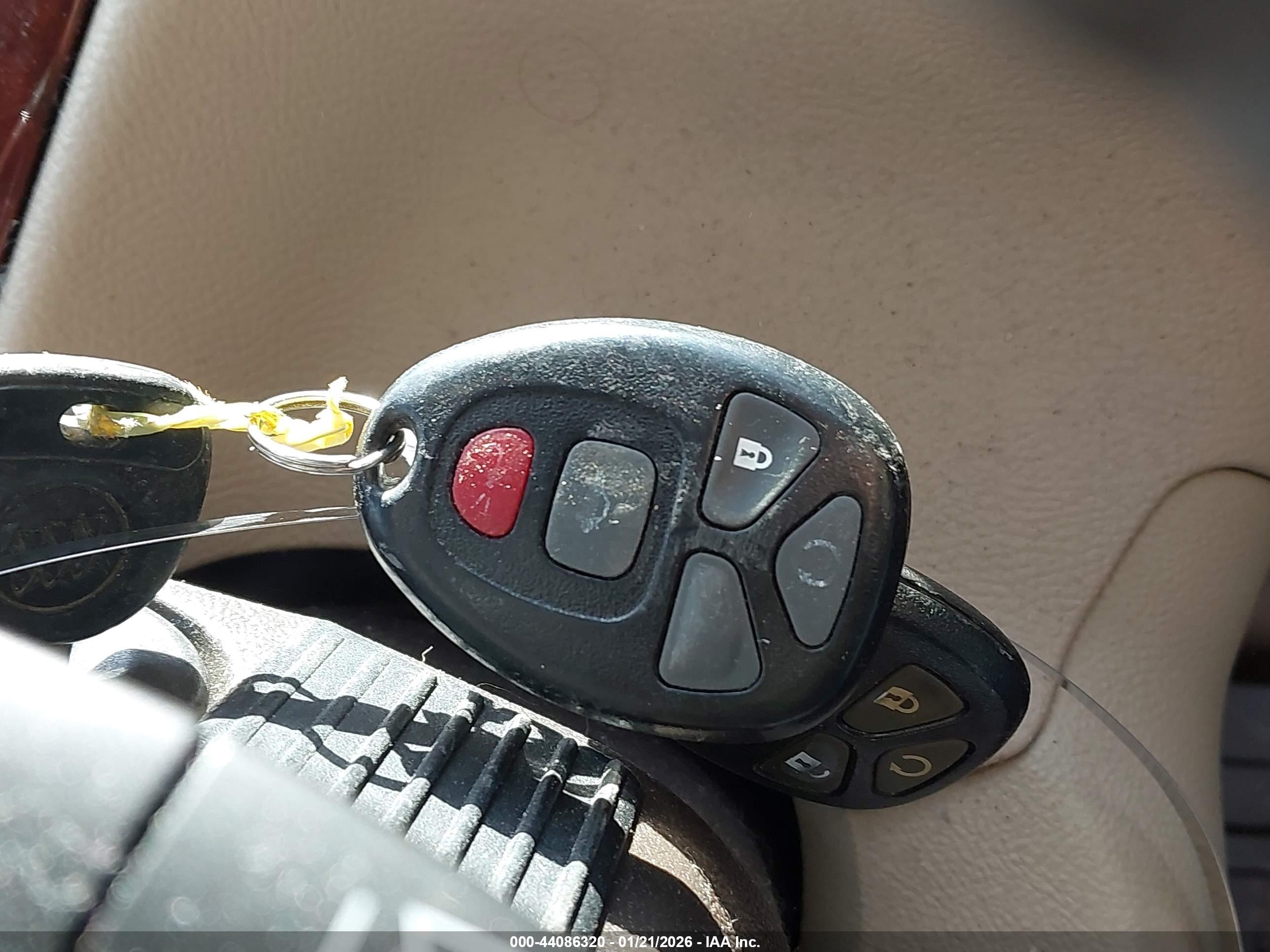 BUICK LUCERNE image 11