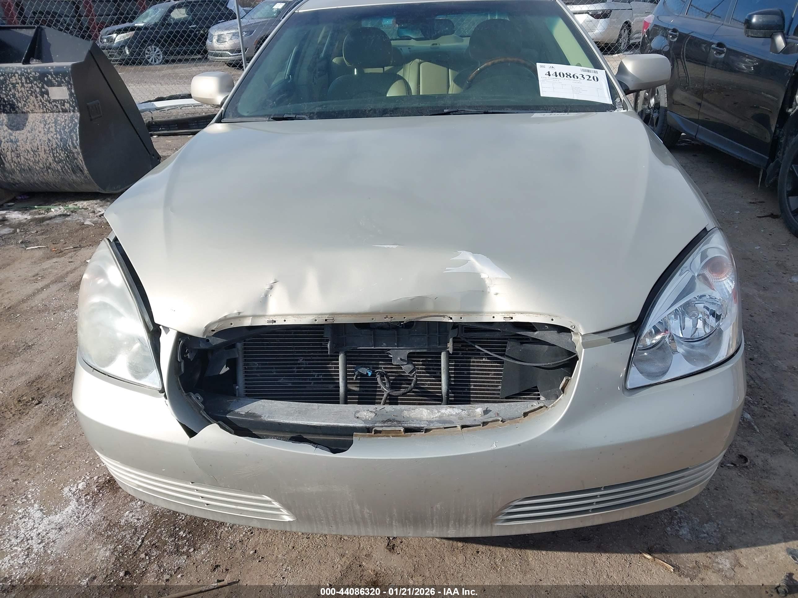 BUICK LUCERNE image 6