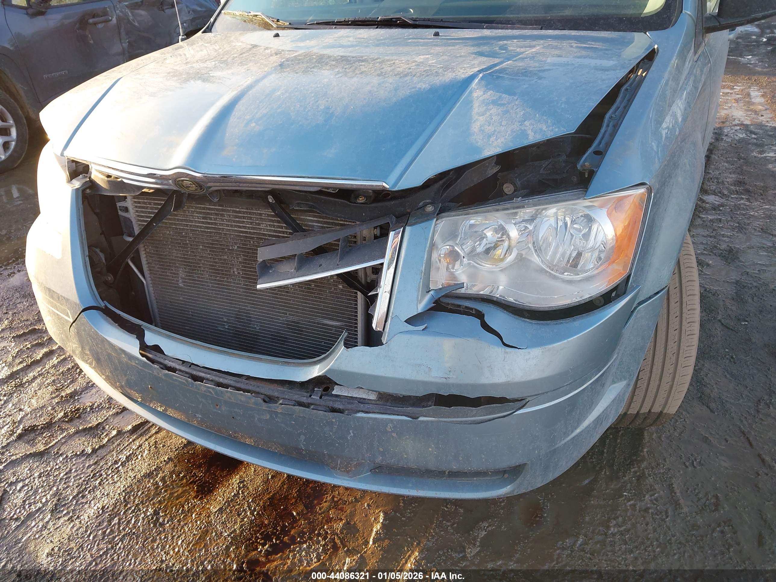 CHRYSLER TOWN image 6
