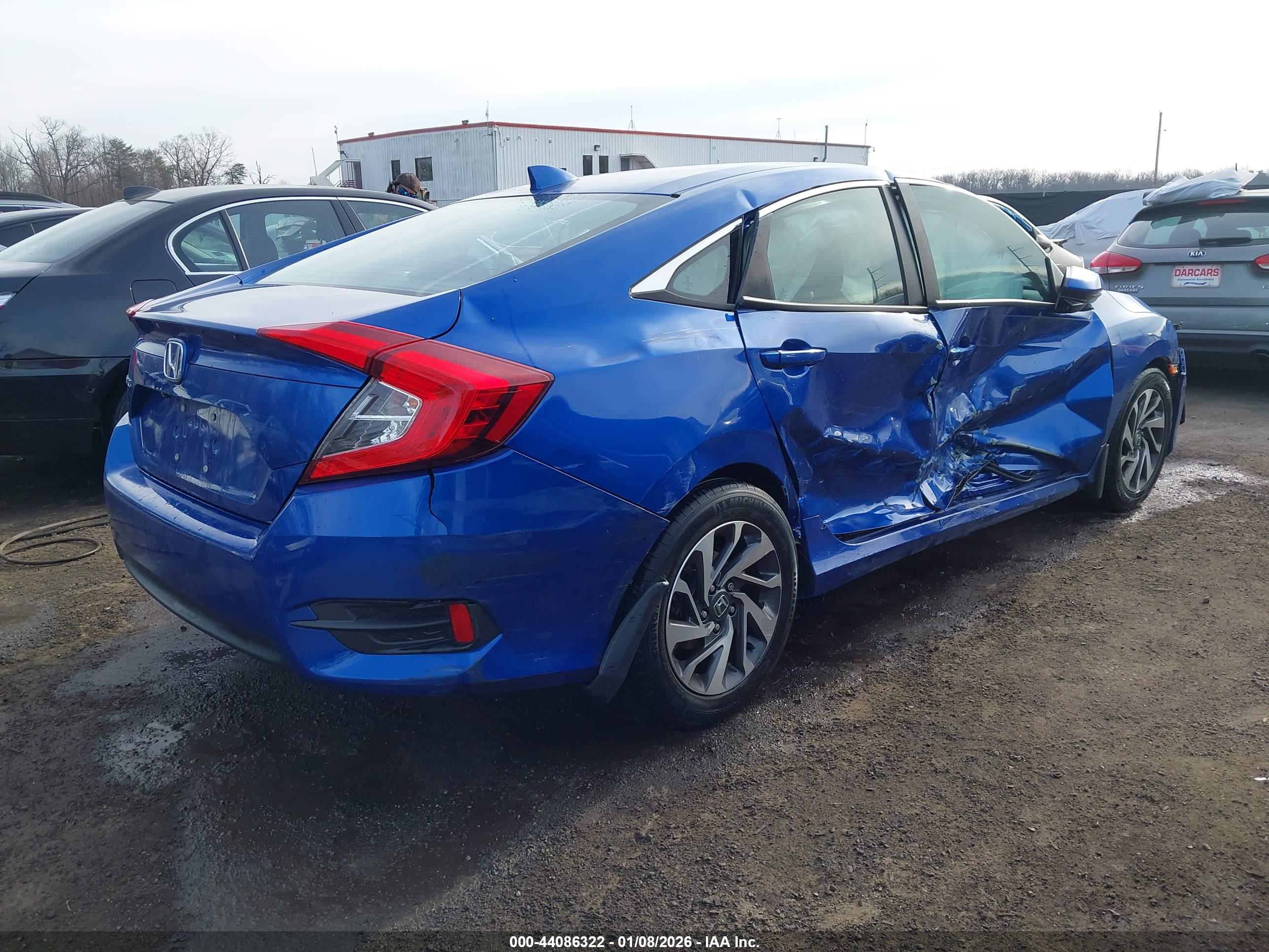 HONDA CIVIC image 4