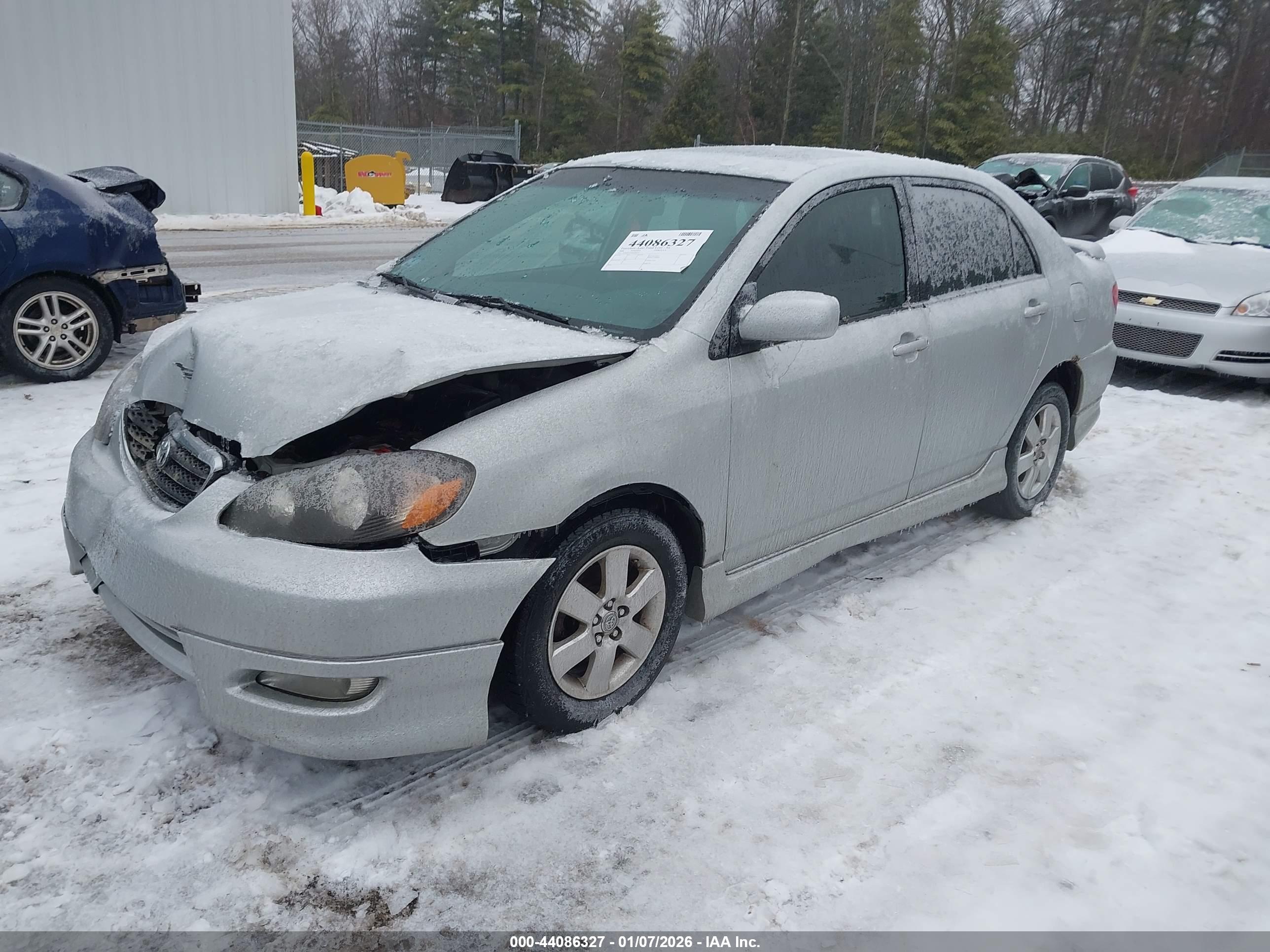TOYOTA COROLLA image 2