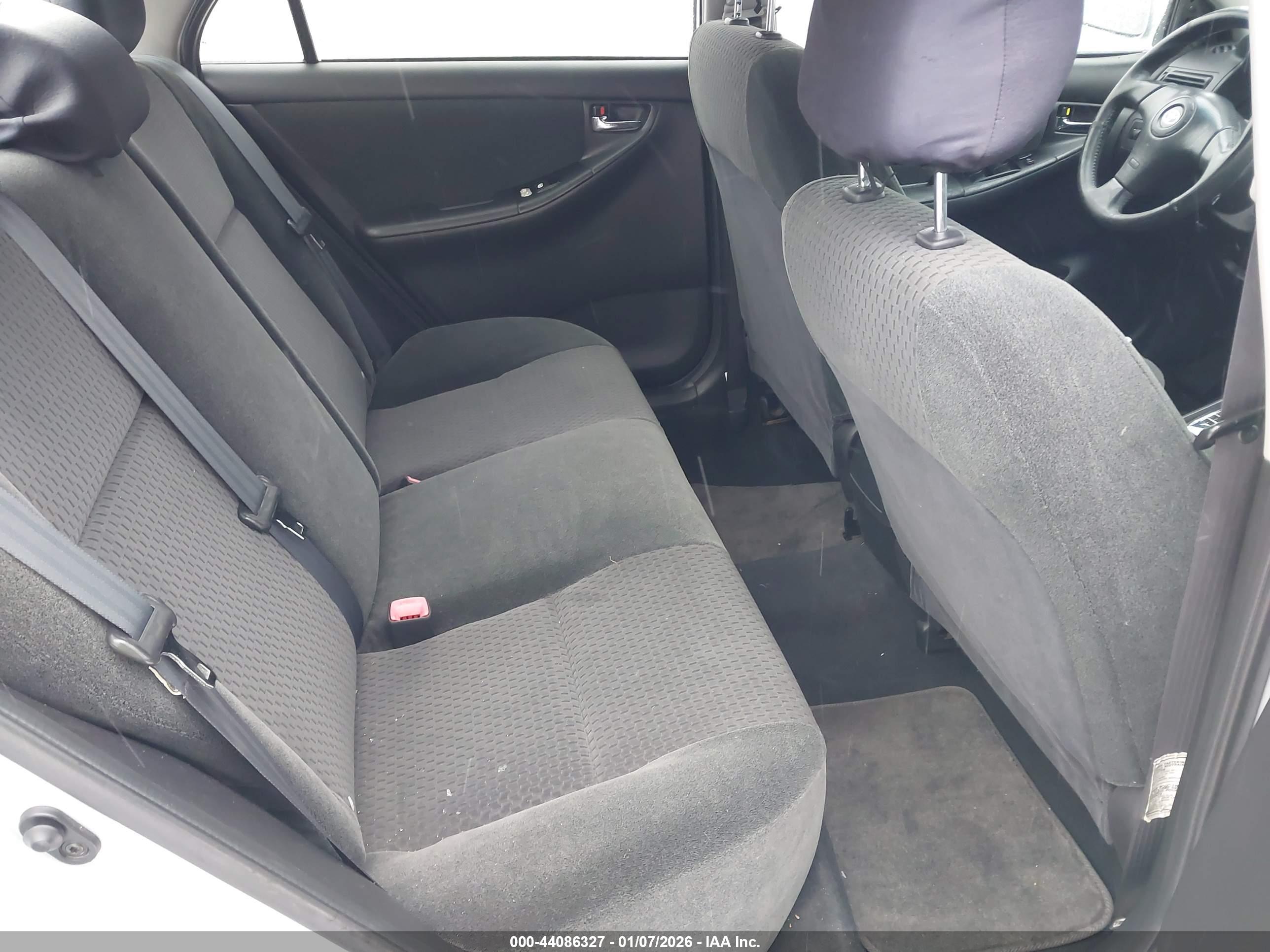 TOYOTA COROLLA image 8