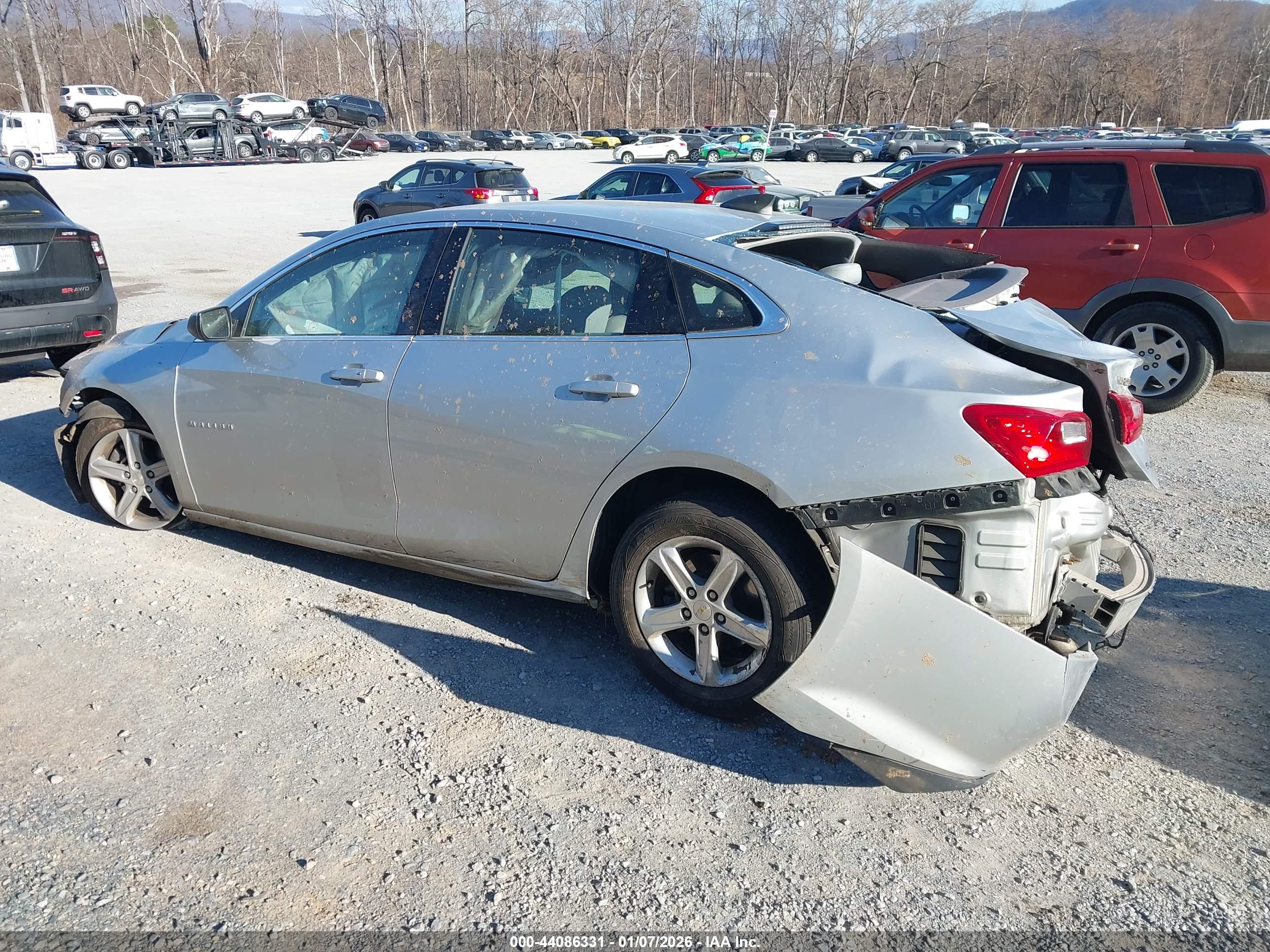 CHEVROLET MALIBU image 3