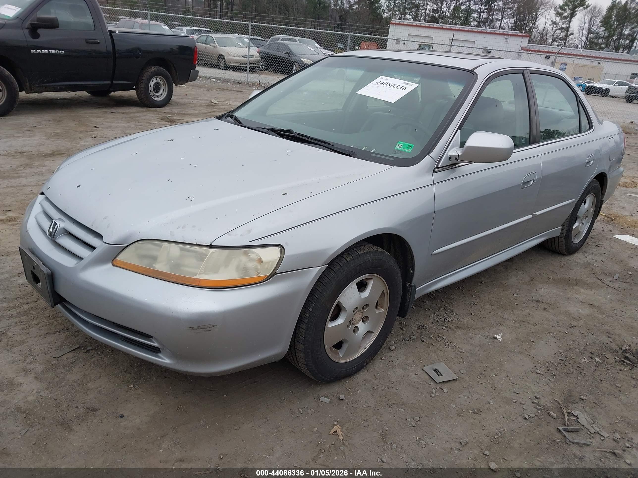 HONDA ACCORD image 2