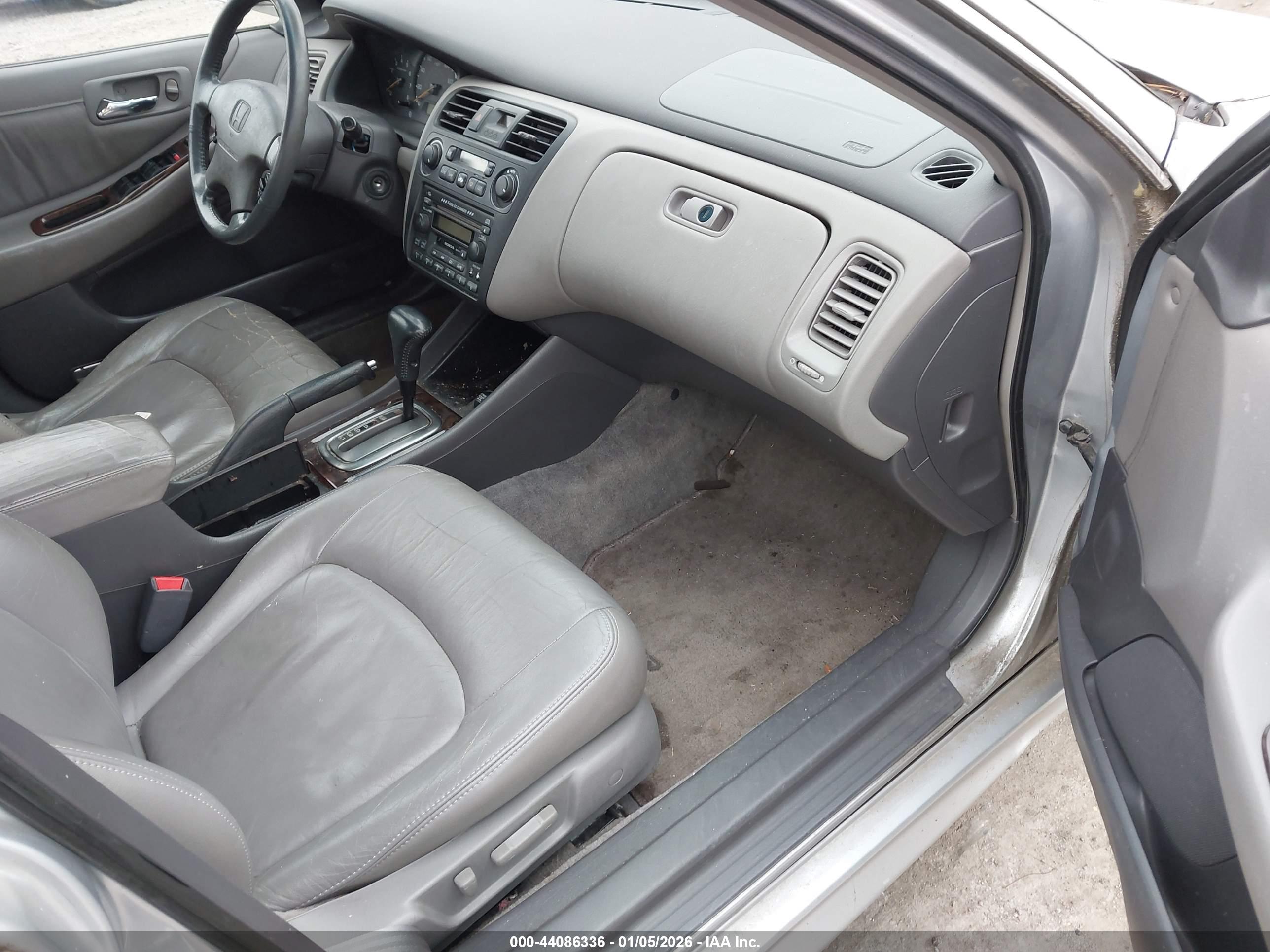 HONDA ACCORD image 5