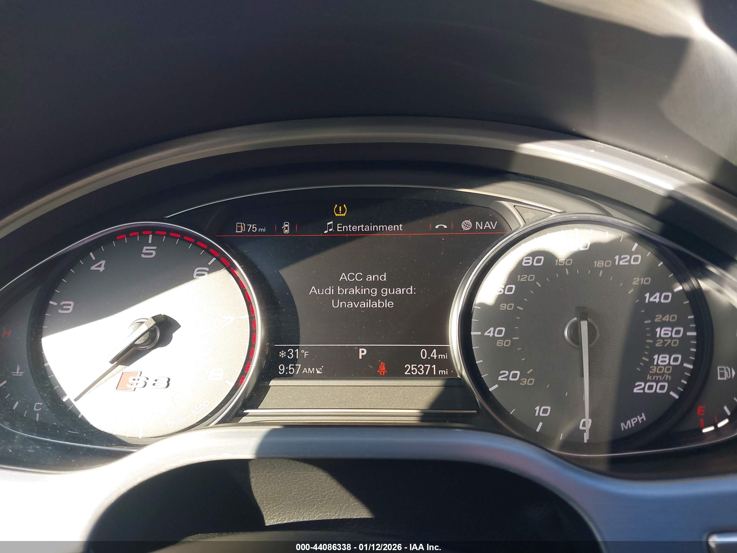 AUDI S8 image 7
