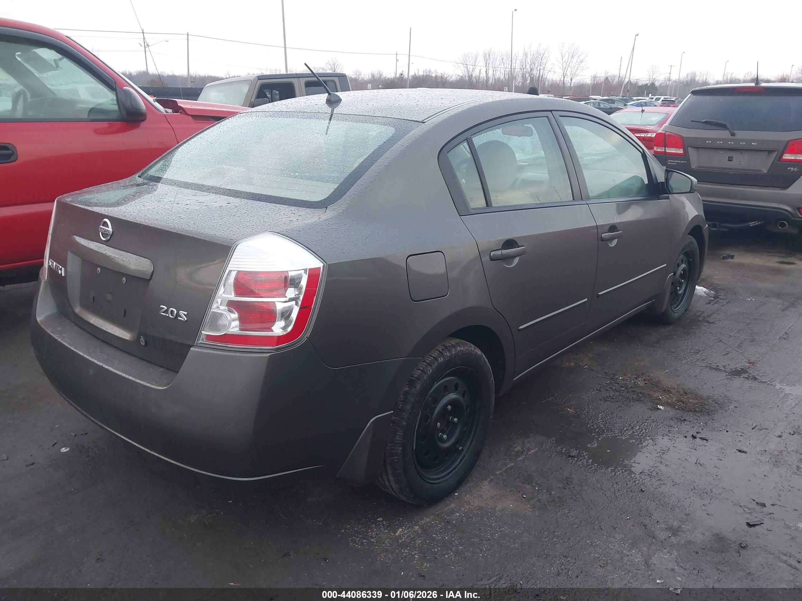 NISSAN SENTRA image 4