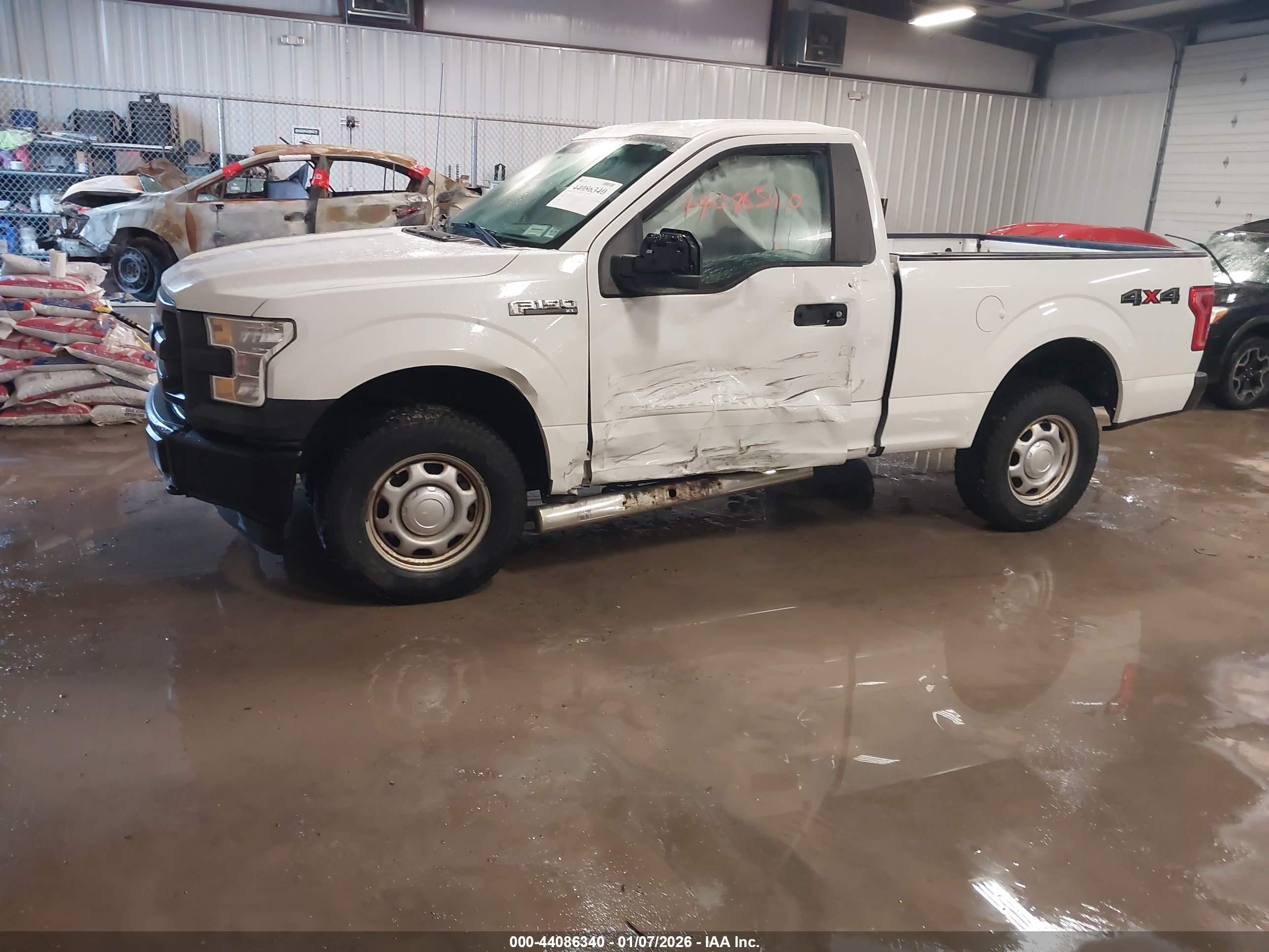 FORD F-150 image 2