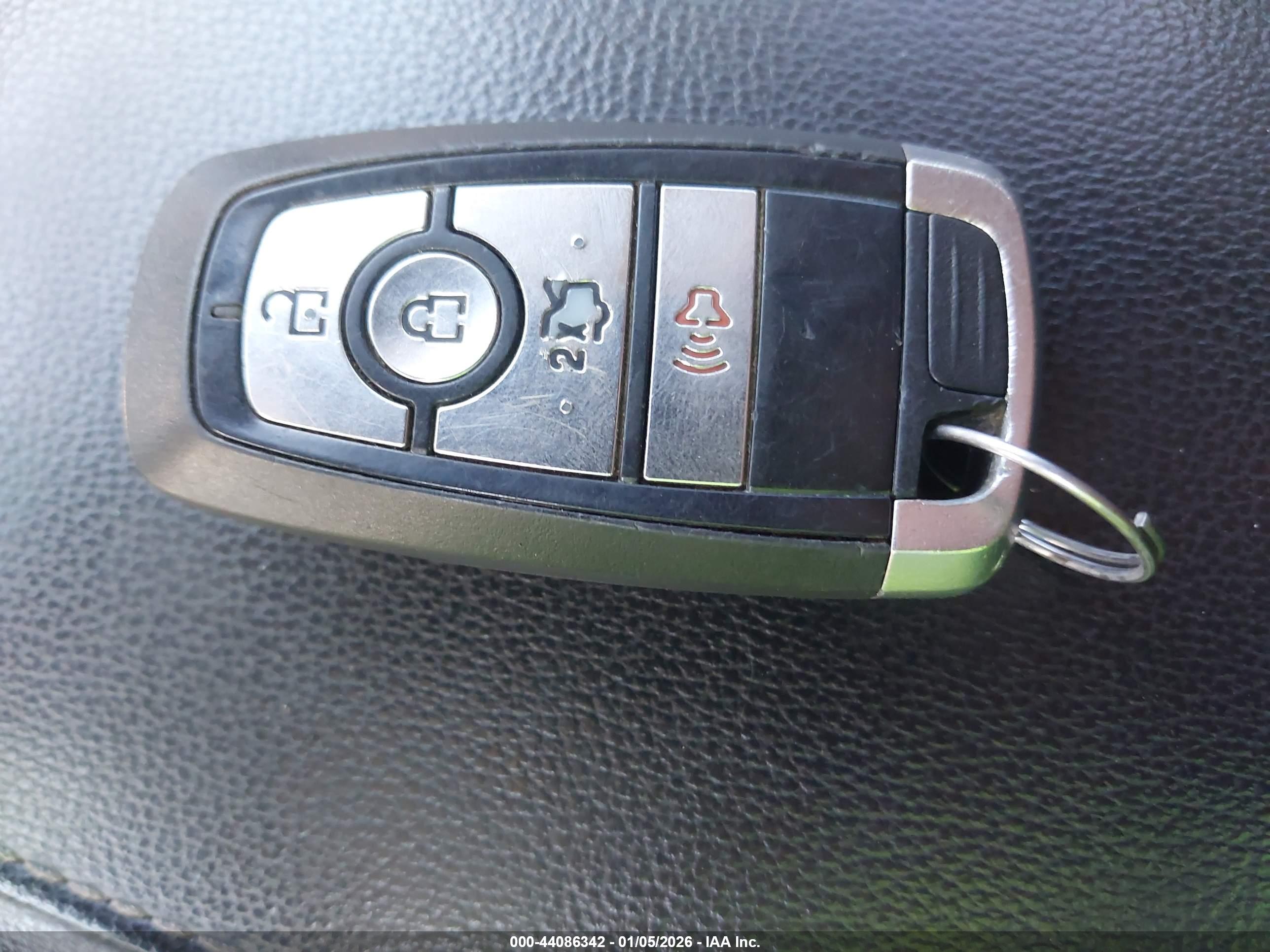 FORD FUSION image 11