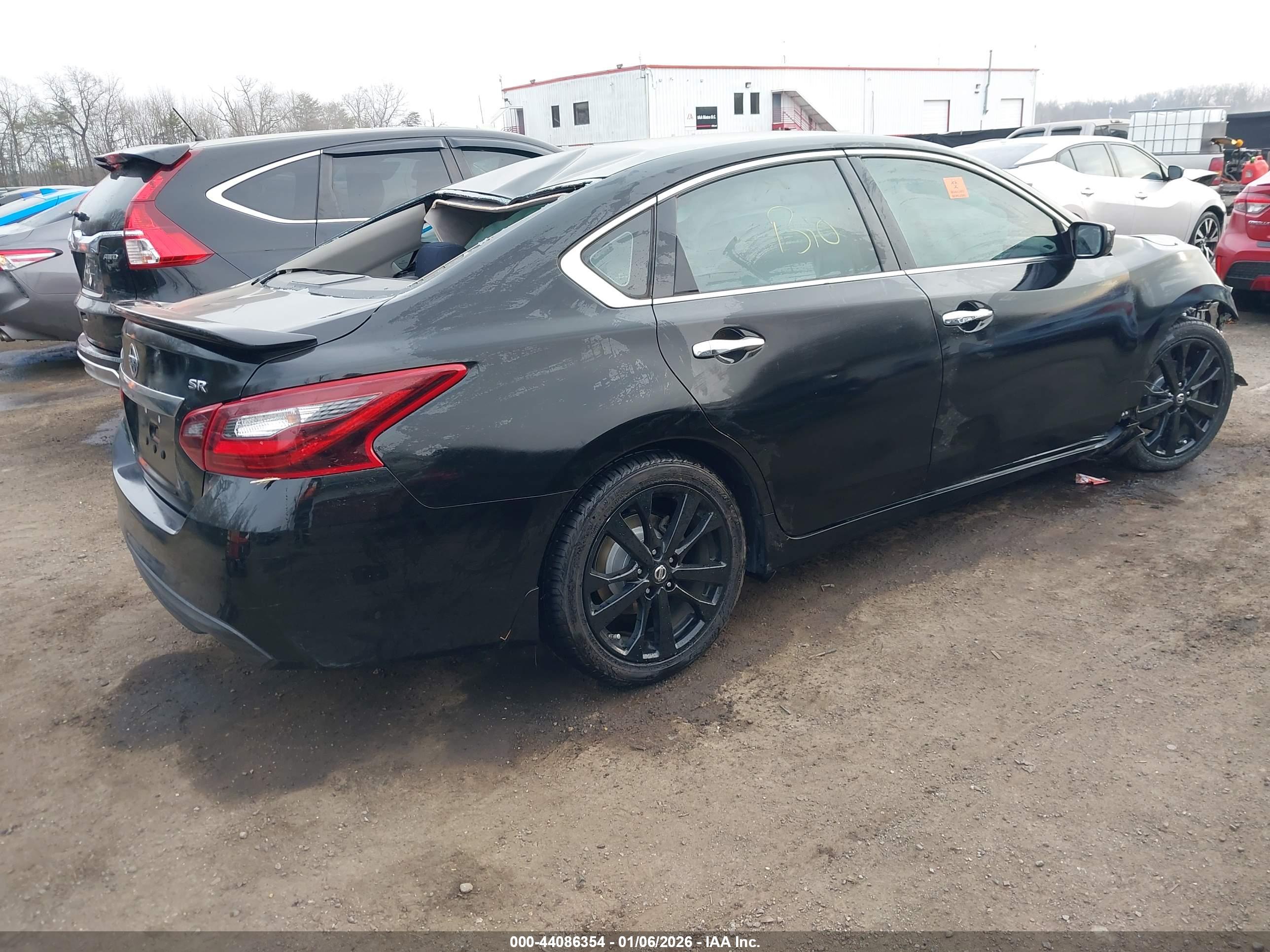 NISSAN ALTIMA image 4