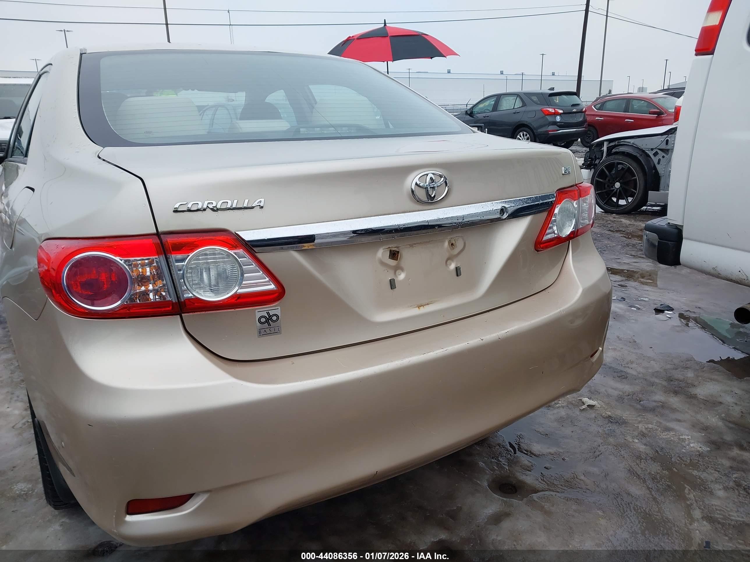 TOYOTA COROLLA image 6