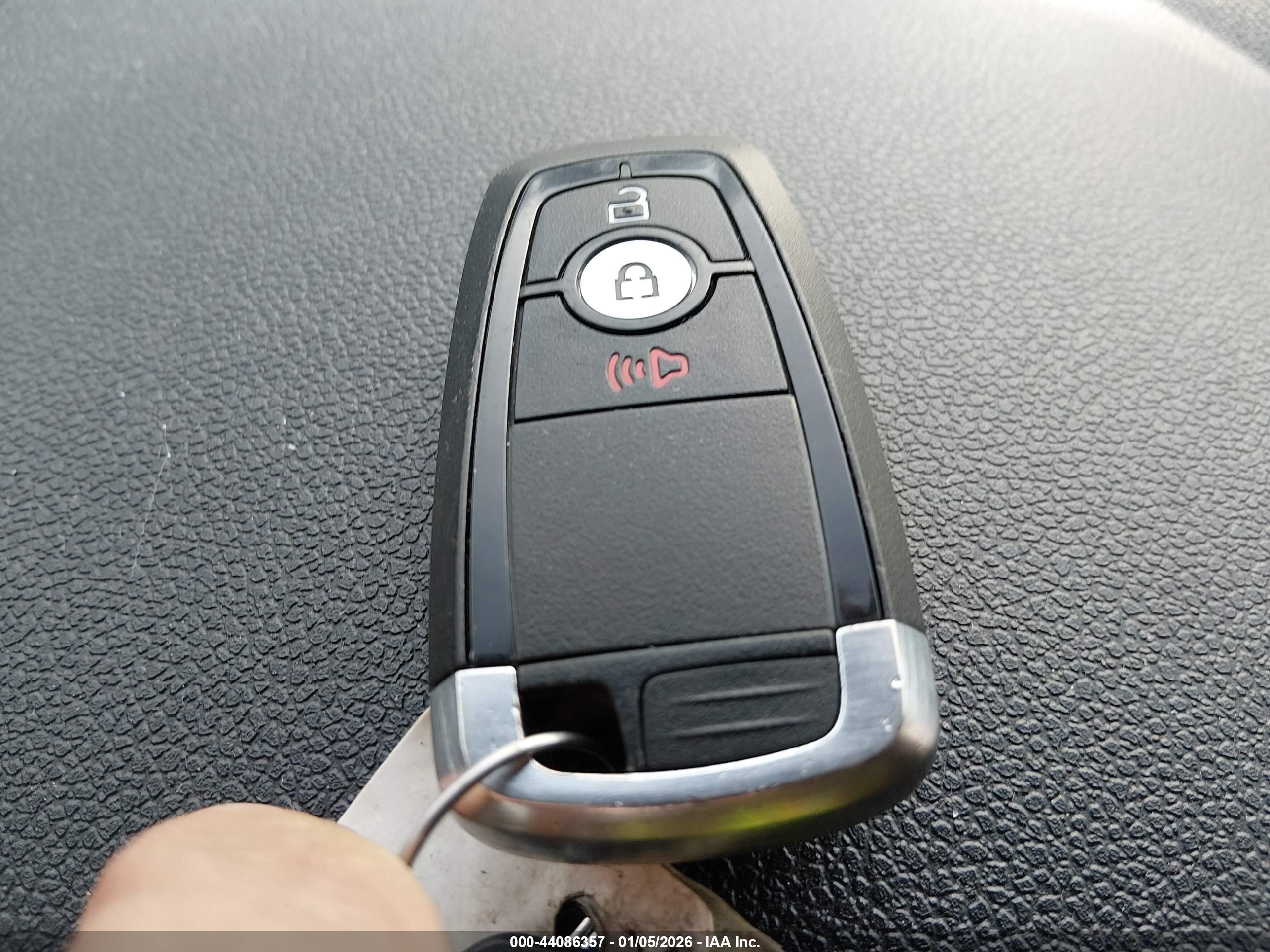 FORD EXPLORER image 11
