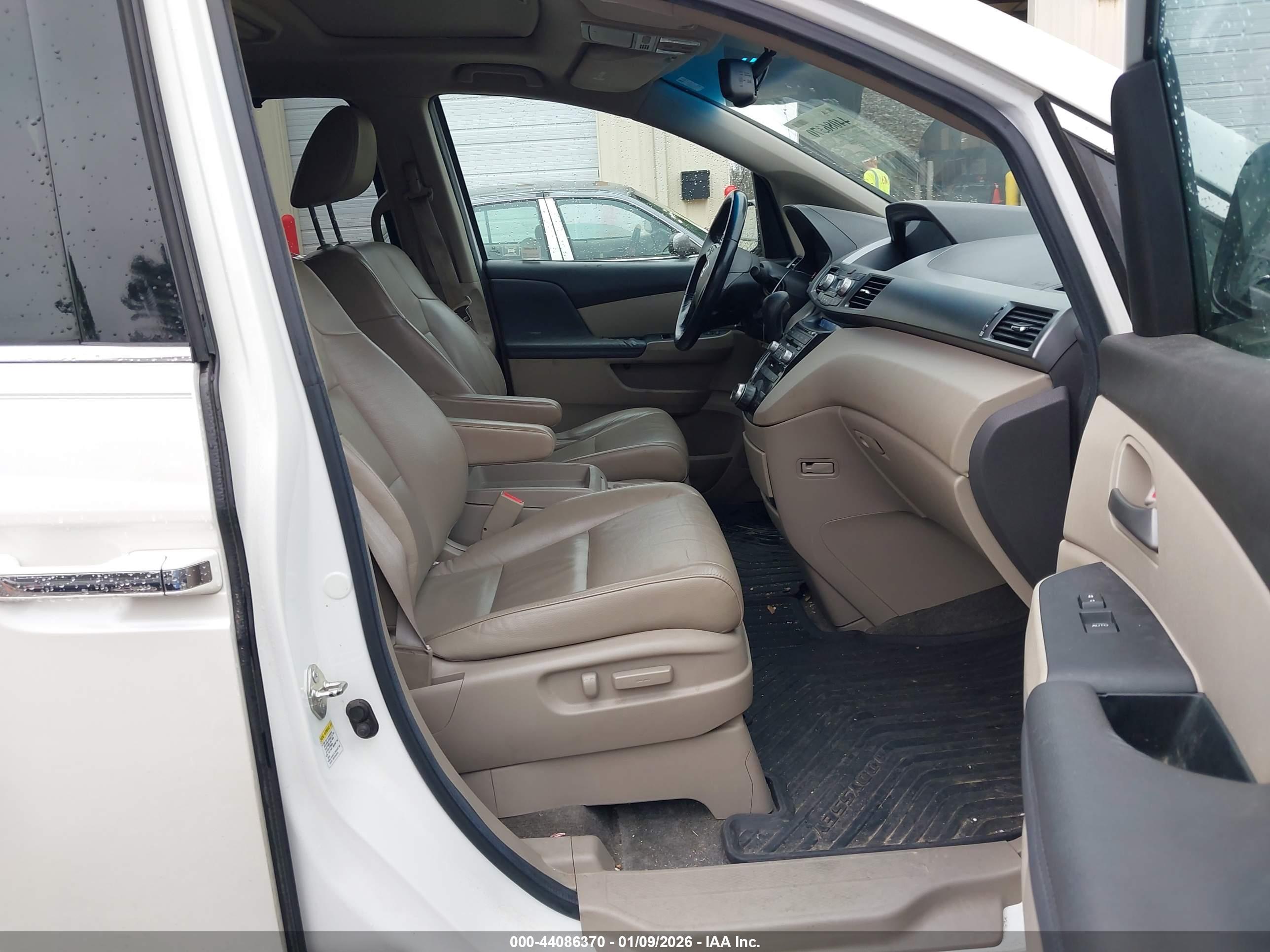 HONDA ODYSSEY image 5
