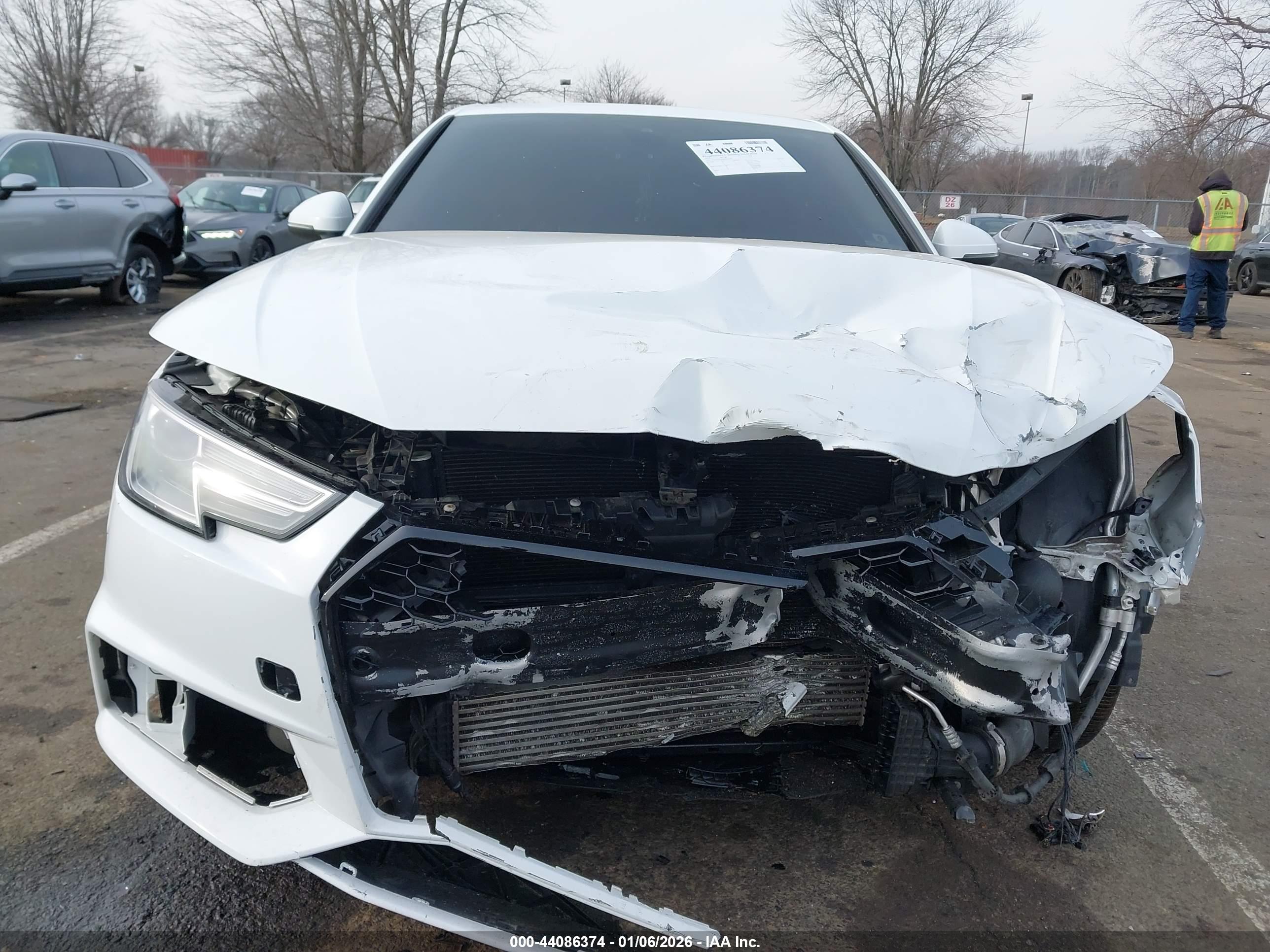 AUDI A4 image 6