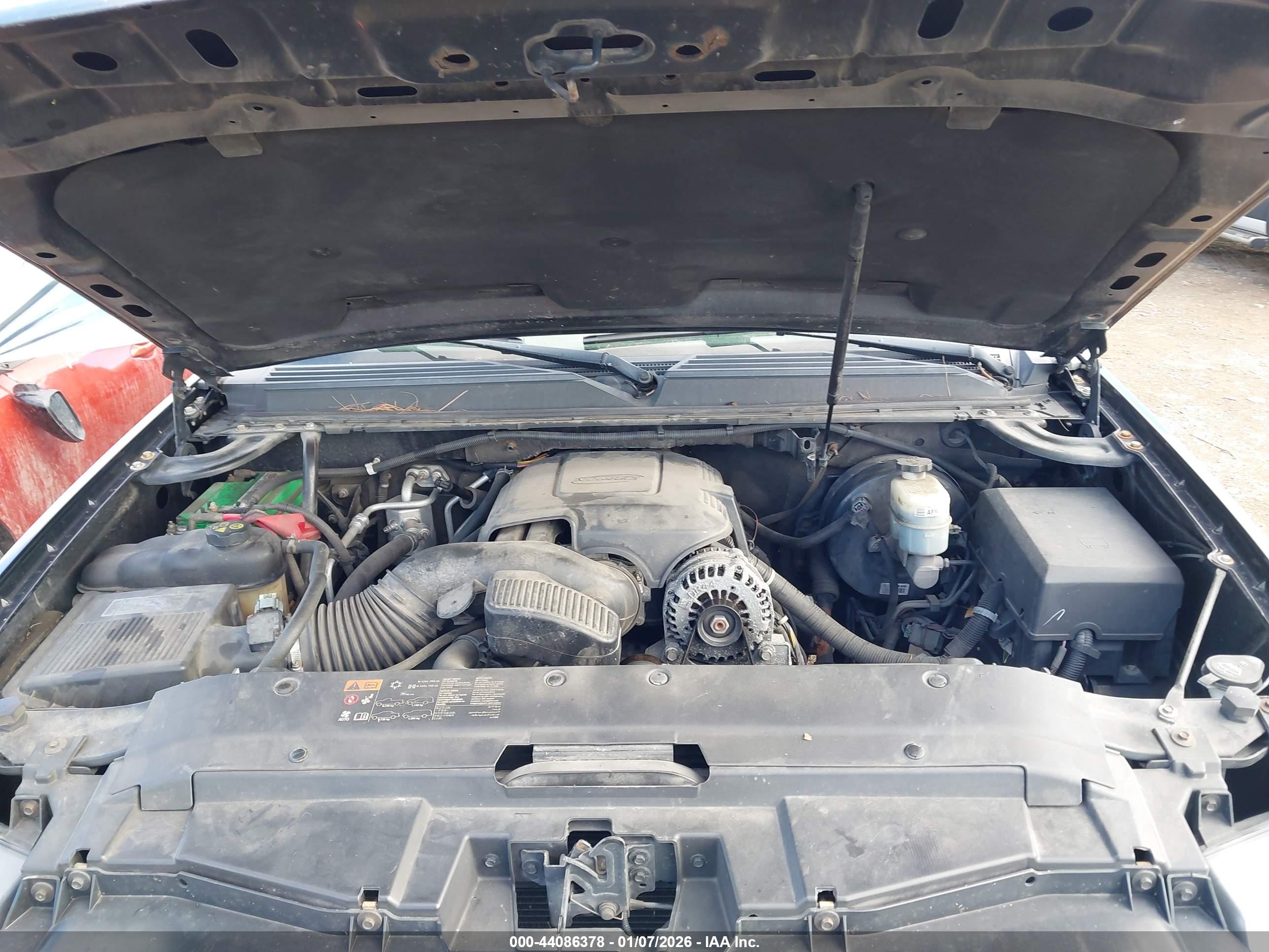 CHEVROLET TAHOE image 10