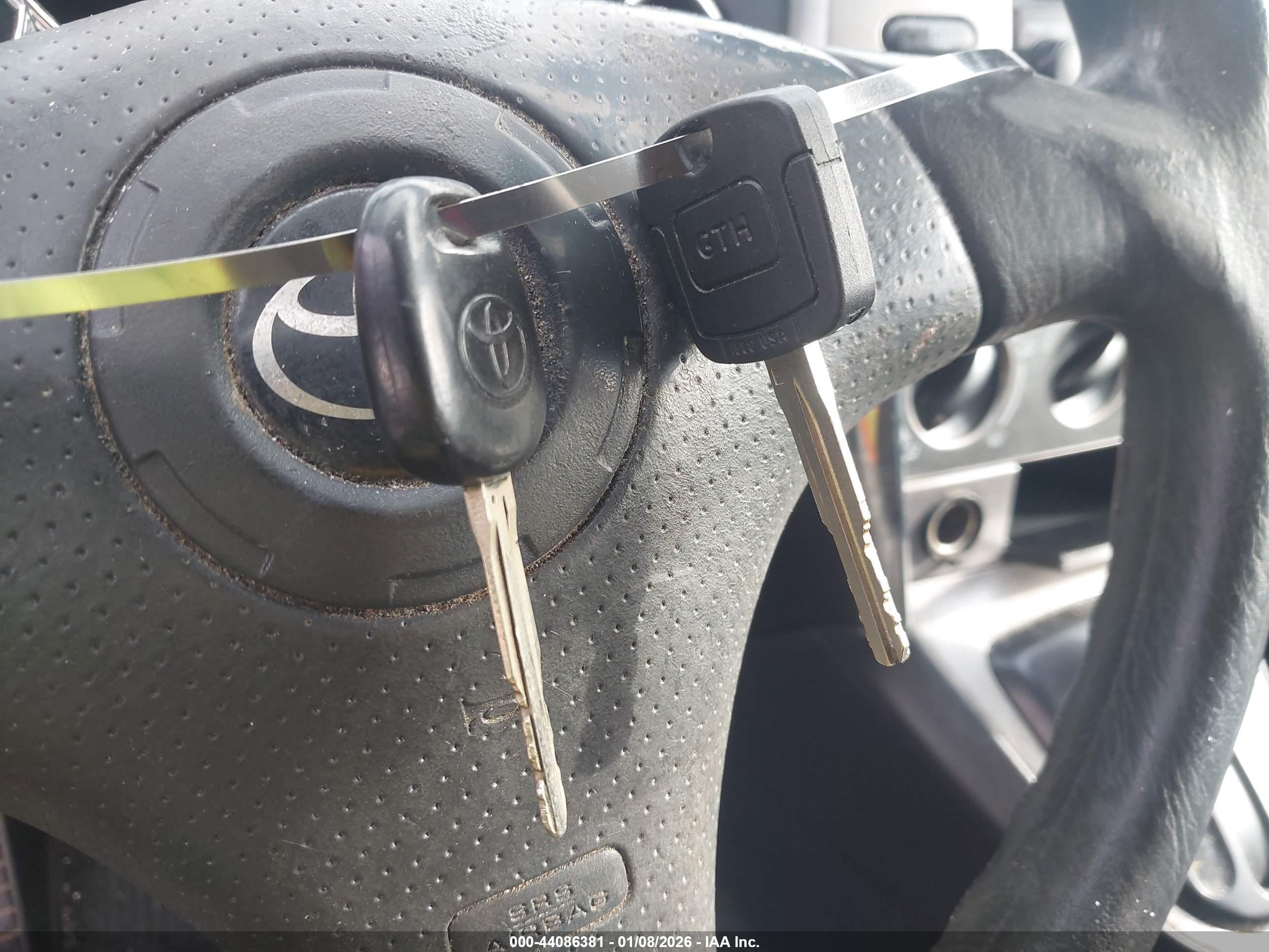 TOYOTA MATRIX image 11