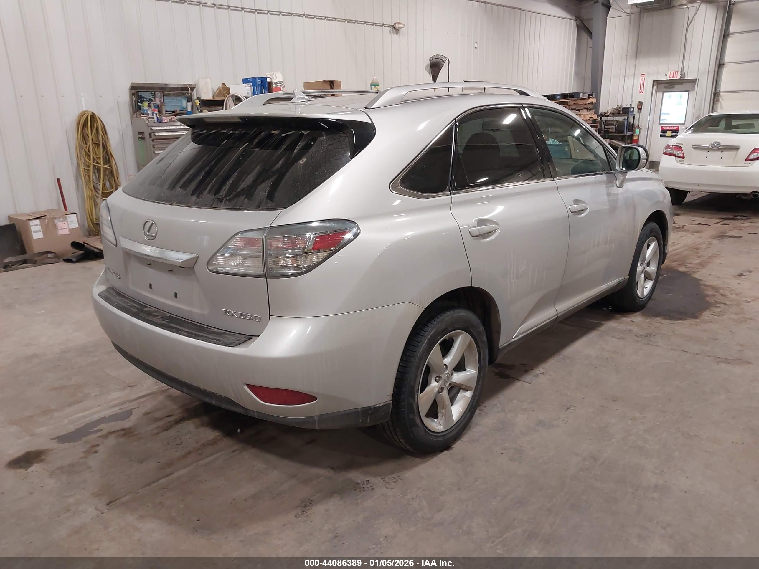 LEXUS RX image 4