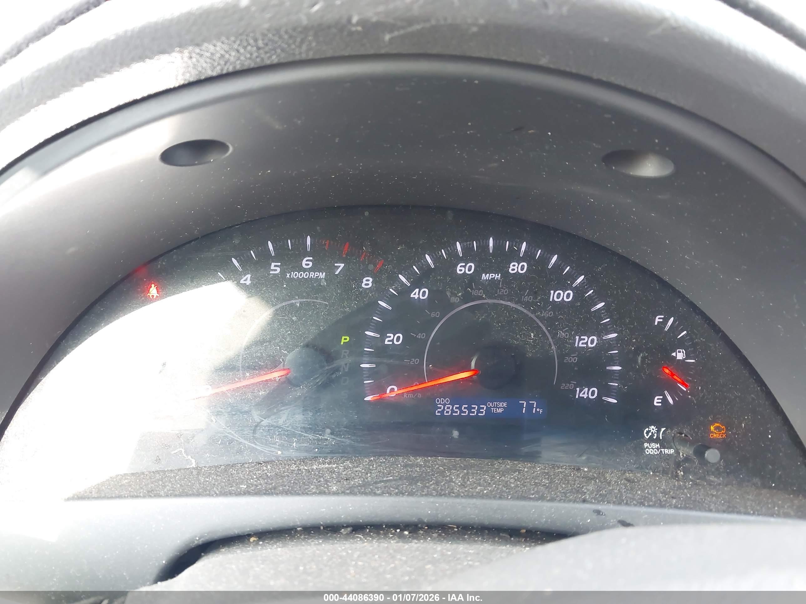 TOYOTA CAMRY image 7