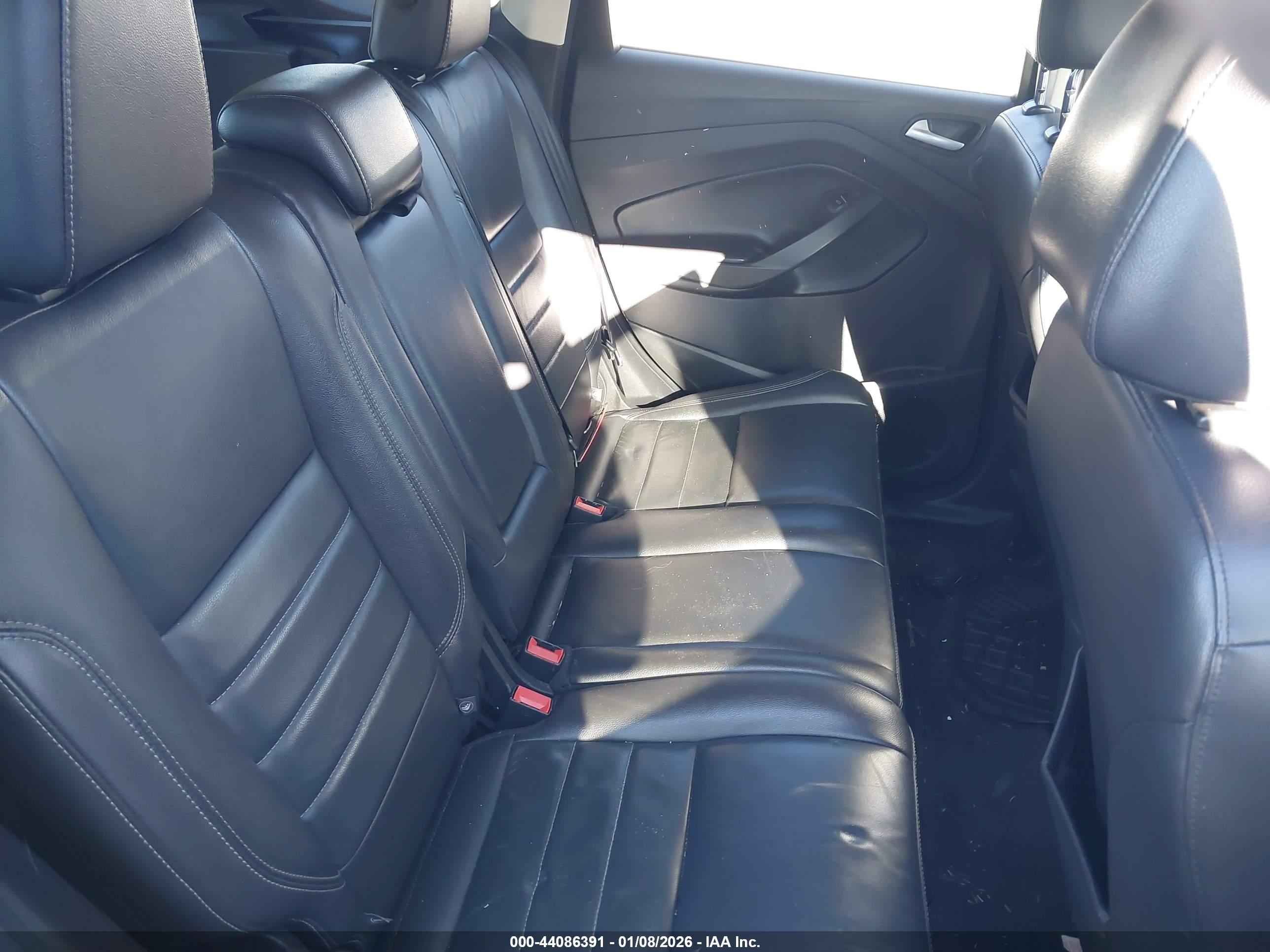 FORD ESCAPE image 8
