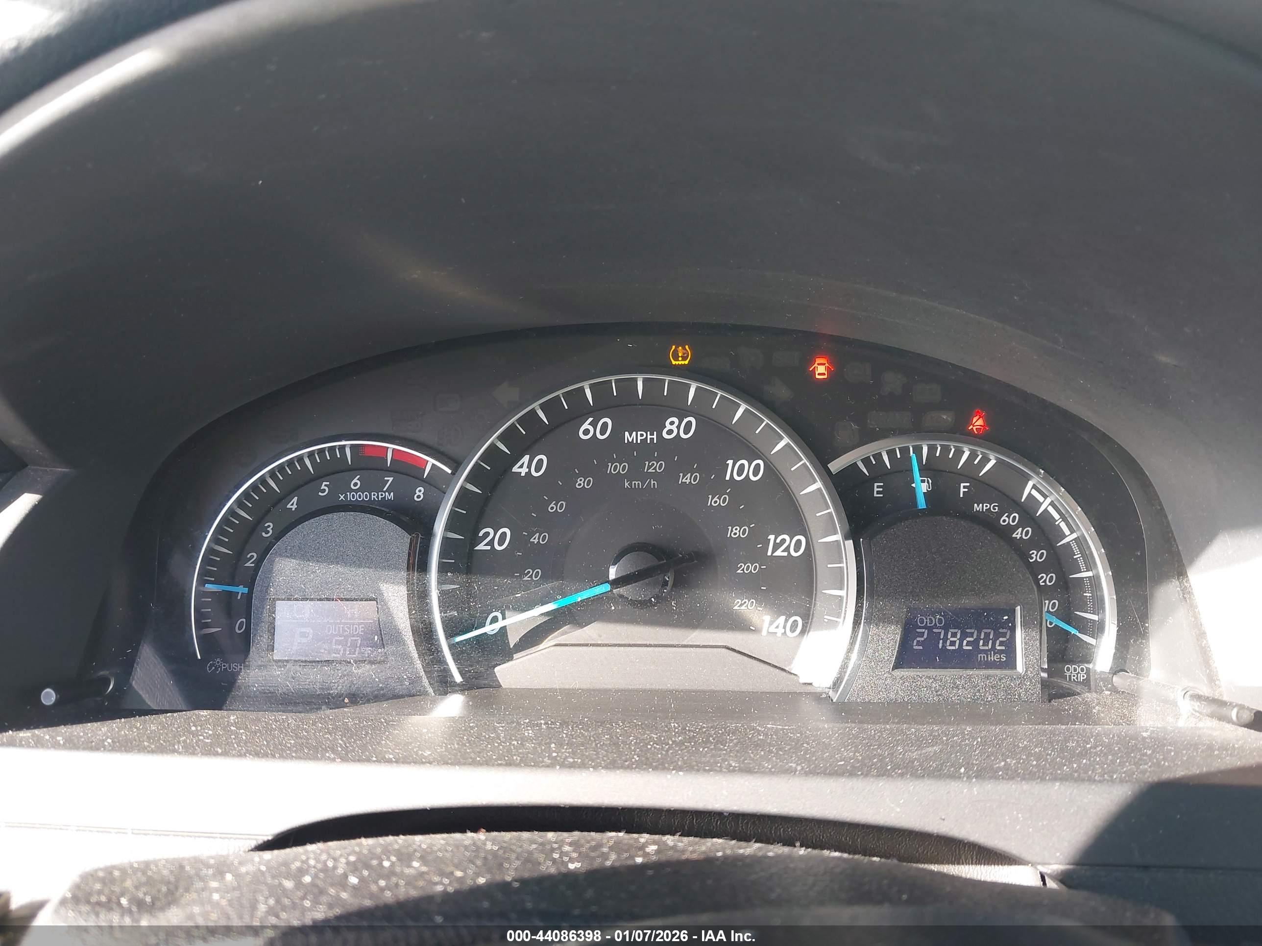TOYOTA CAMRY image 7