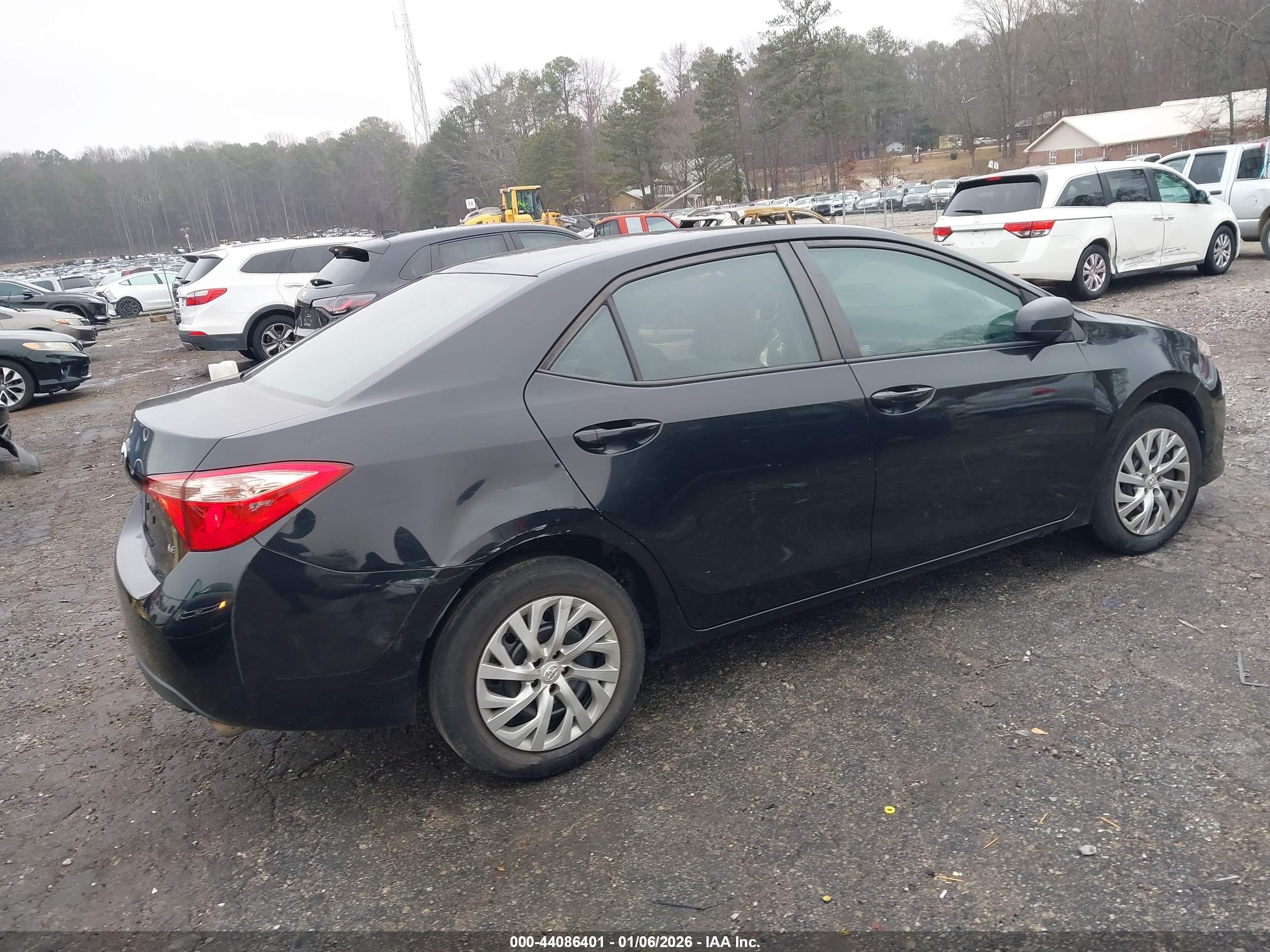 TOYOTA COROLLA image 4
