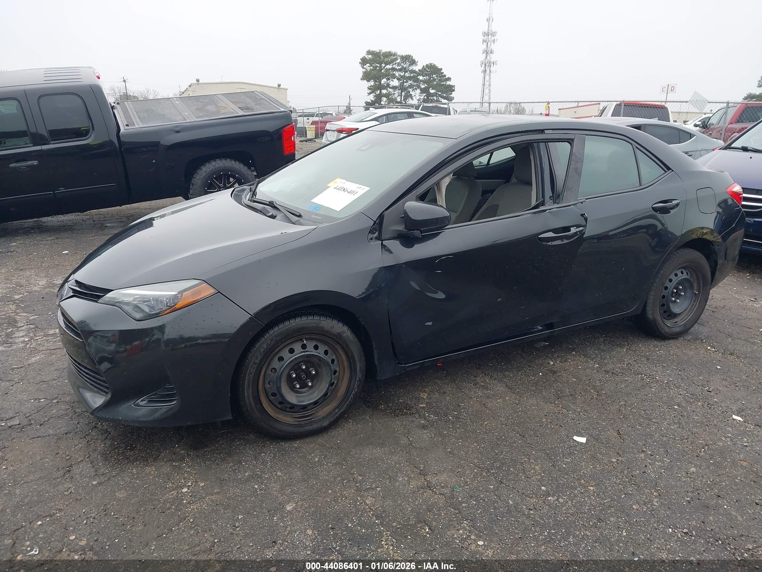 TOYOTA COROLLA image 6